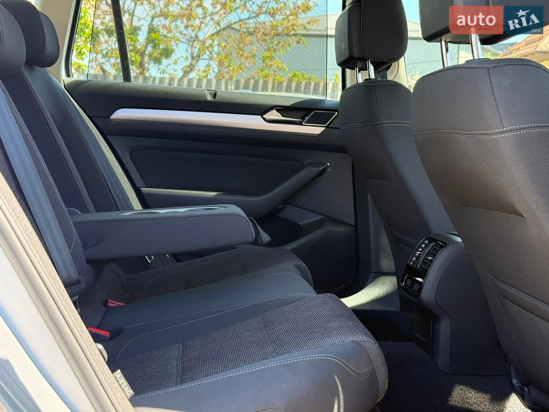 2019 Volkswagen Passat - мініатюра 40