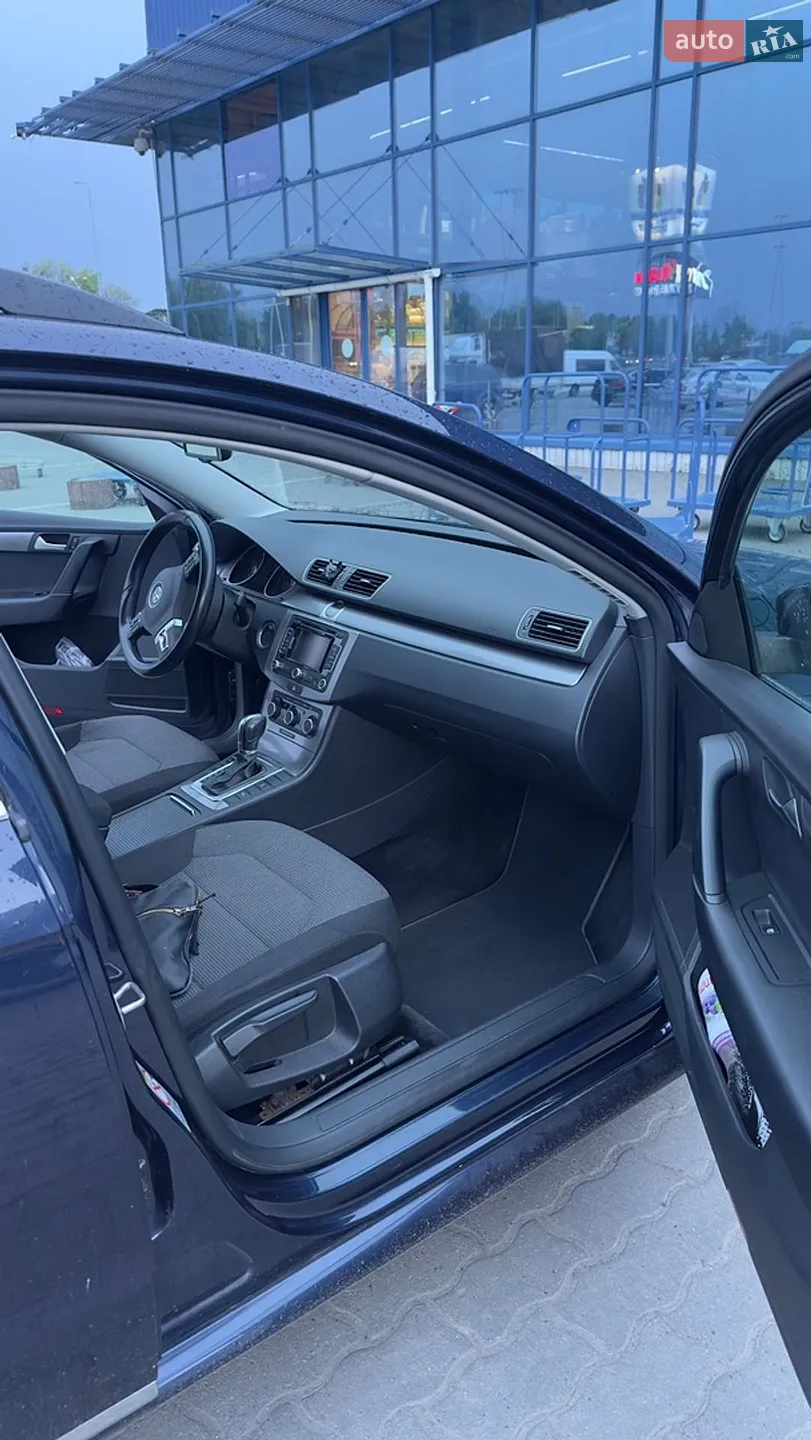 2011 Volkswagen Passat - мініатюра 13