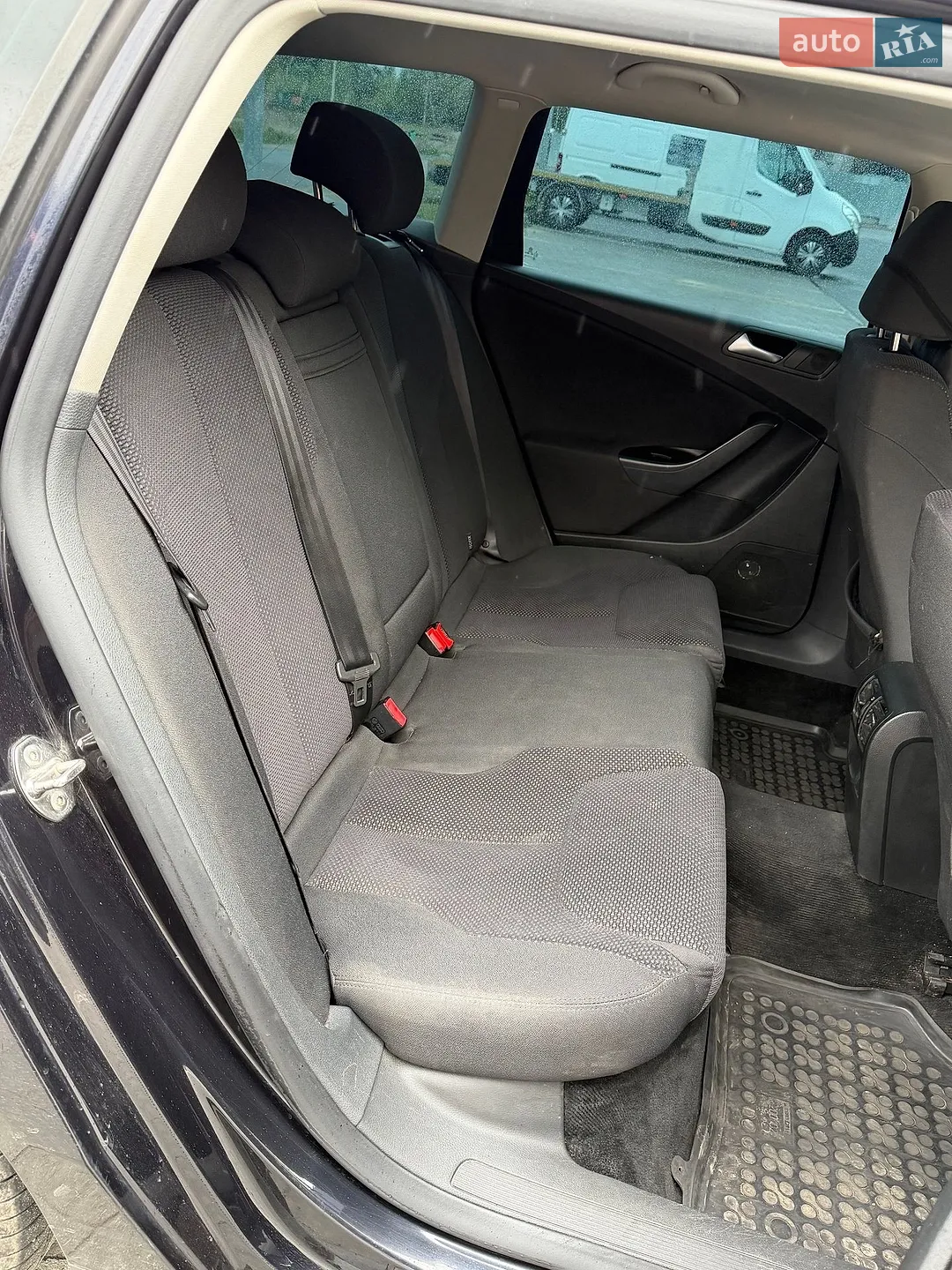 2010 Volkswagen Passat - мініатюра 26