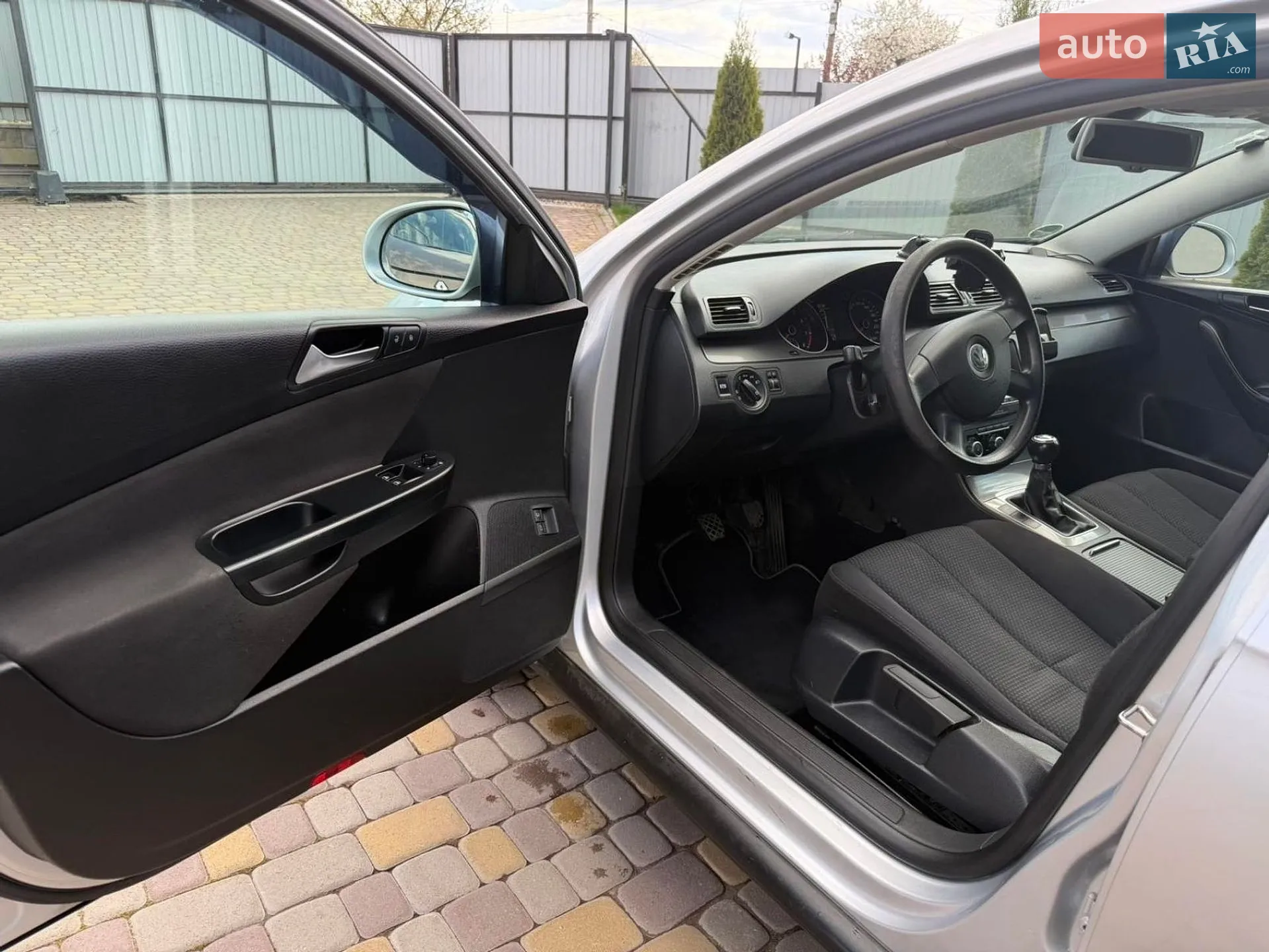 2010 Volkswagen Passat - мініатюра 12