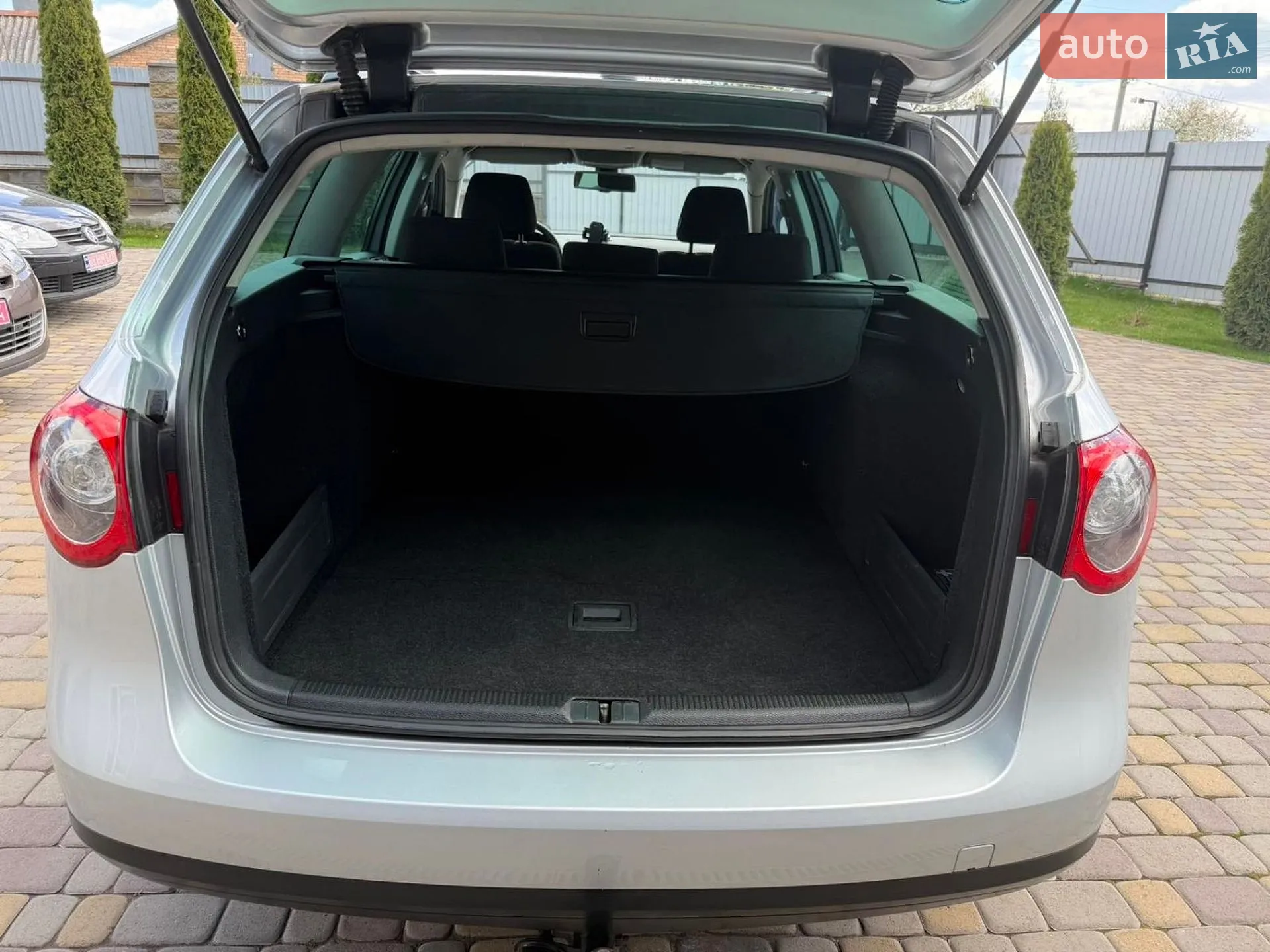 2010 Volkswagen Passat - мініатюра 16