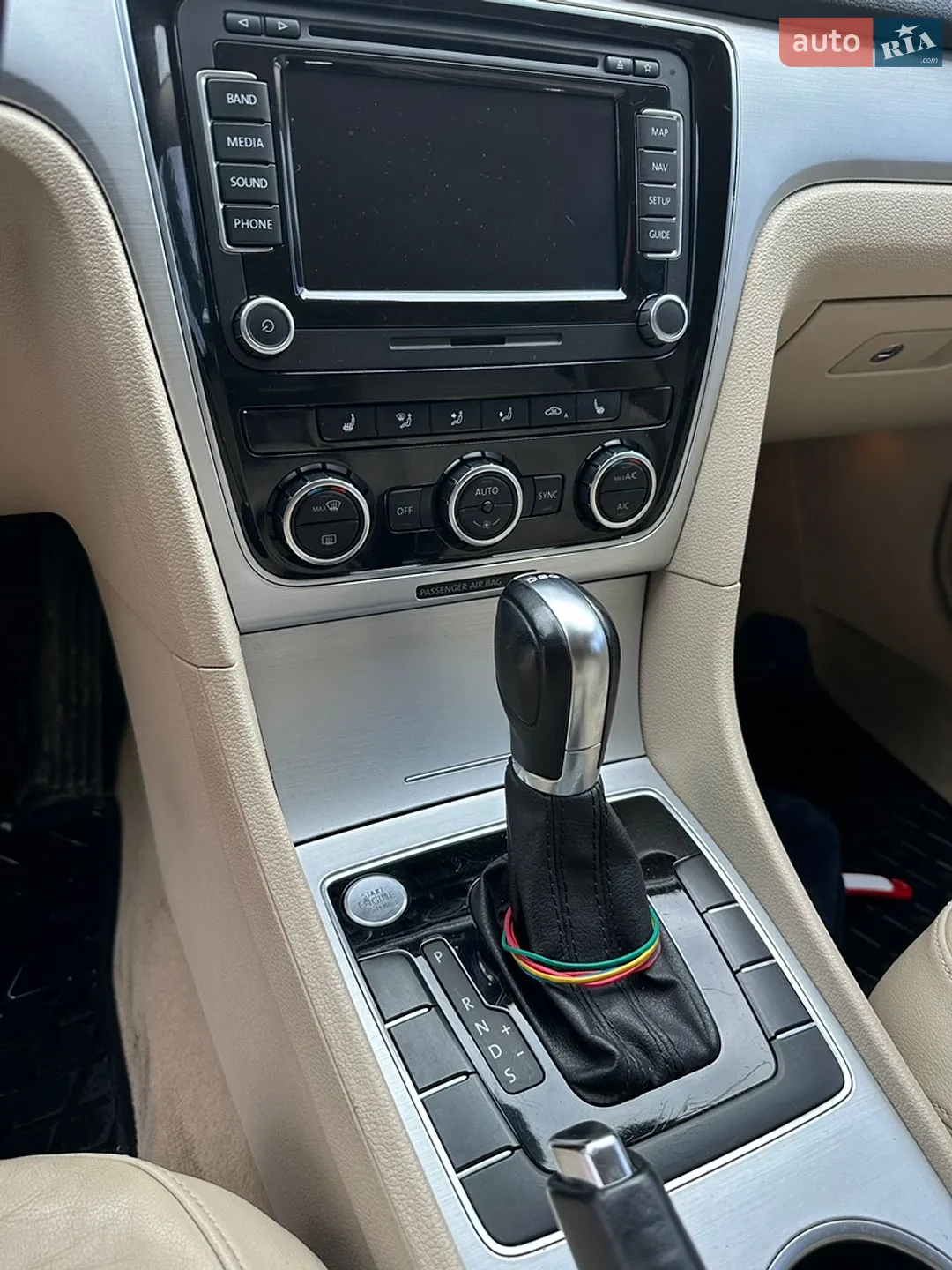 2012 Volkswagen Passat - мініатюра 16