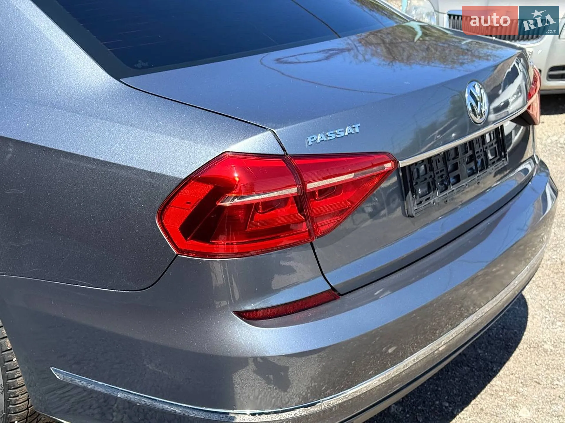 2016 Volkswagen Passat - мініатюра 10