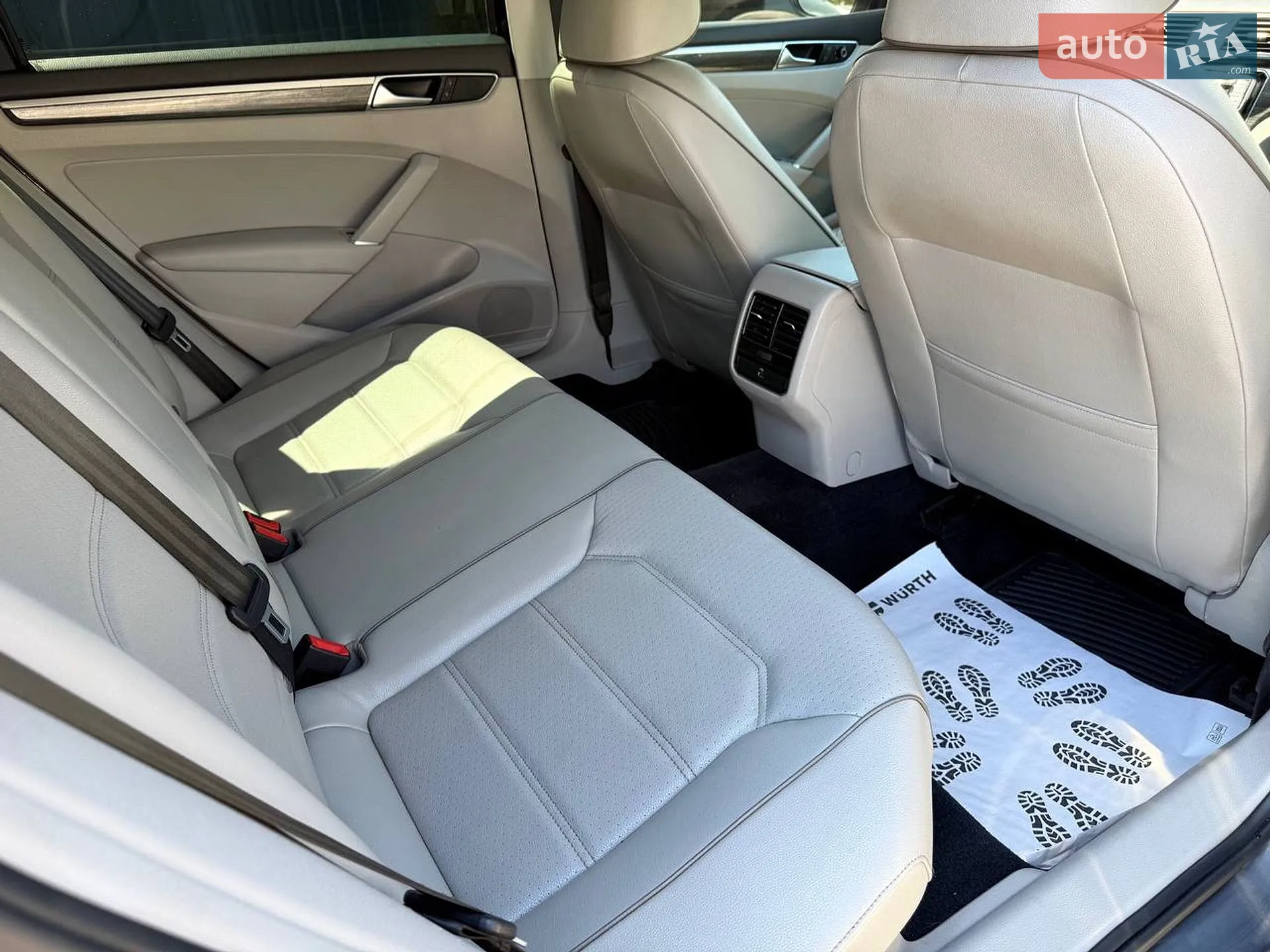 2016 Volkswagen Passat - мініатюра 15