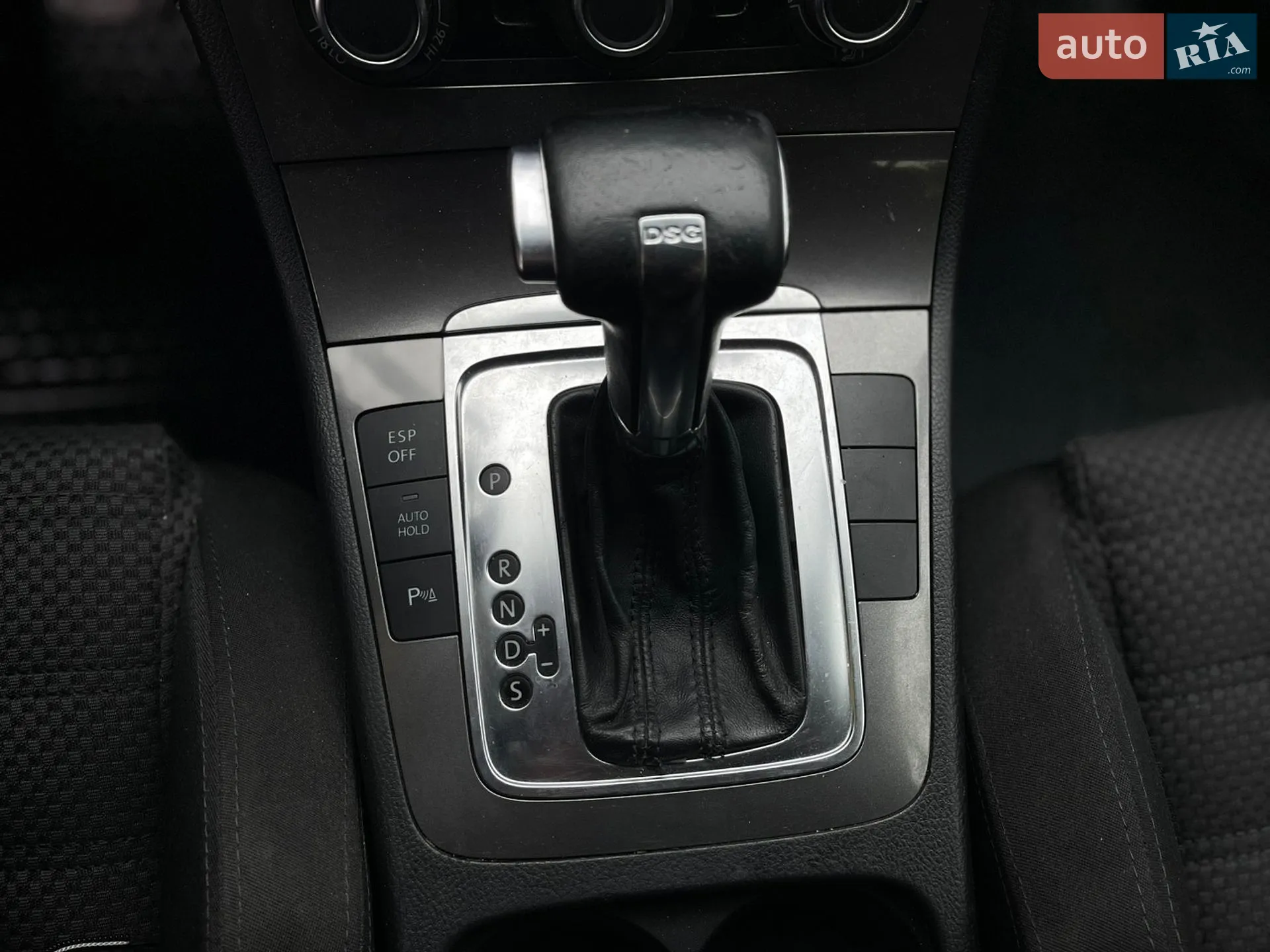 2010 Volkswagen Passat - мініатюра 32