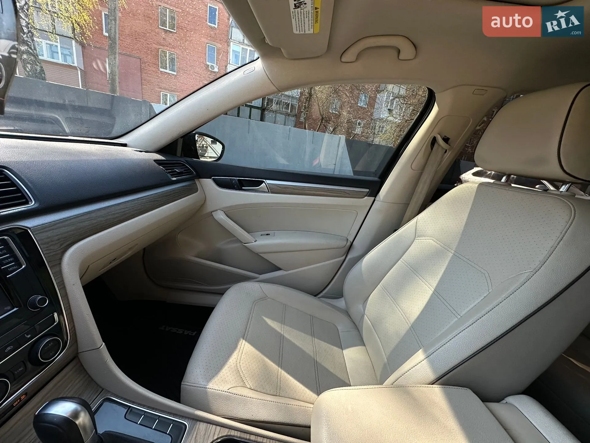 2016 Volkswagen Passat - мініатюра 42
