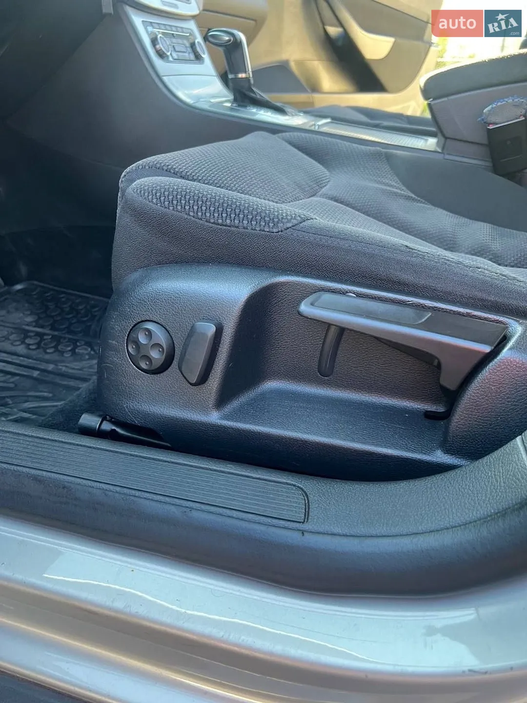 2010 Volkswagen Passat - мініатюра 14