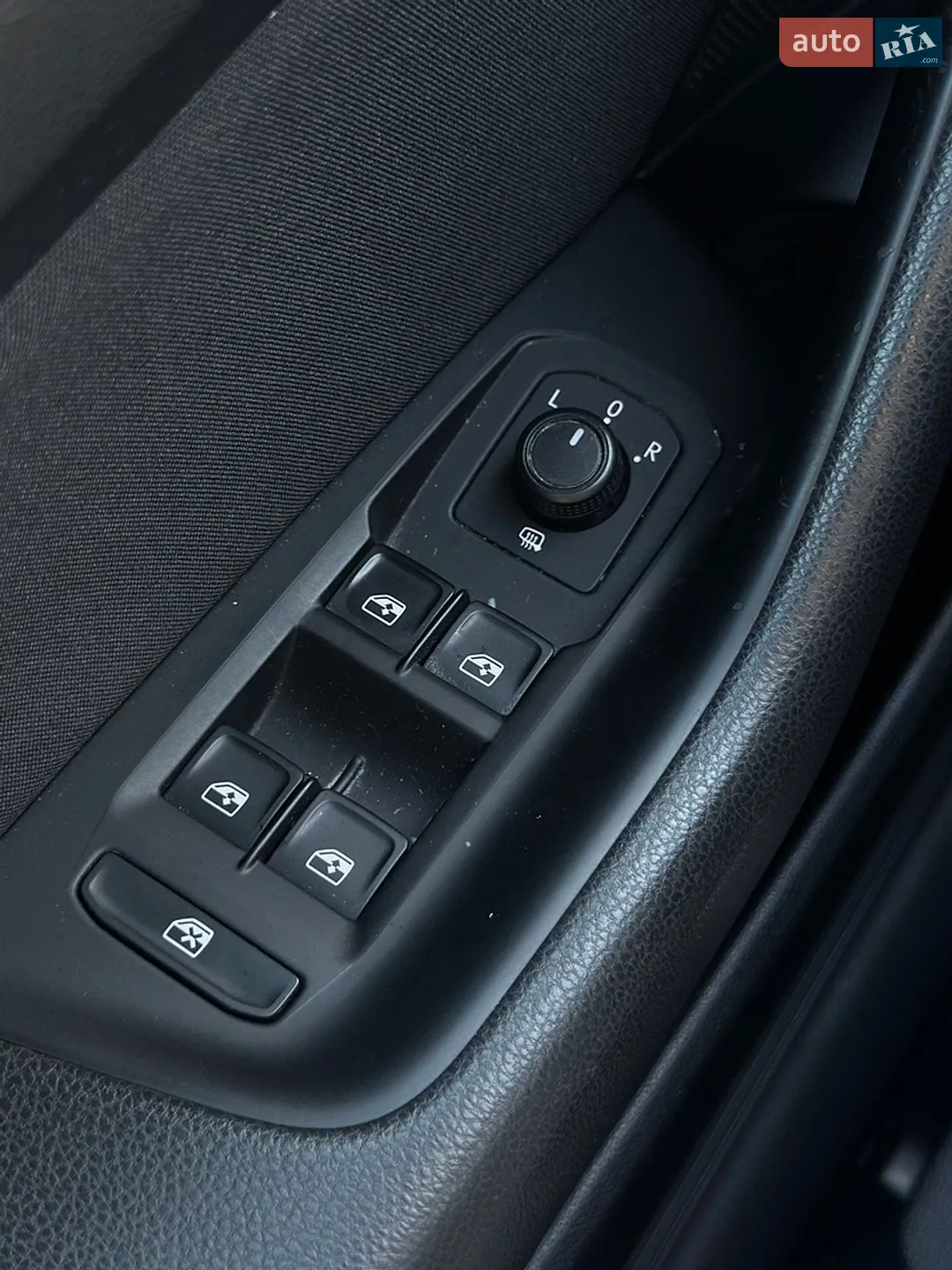 2019 Volkswagen Passat - мініатюра 31