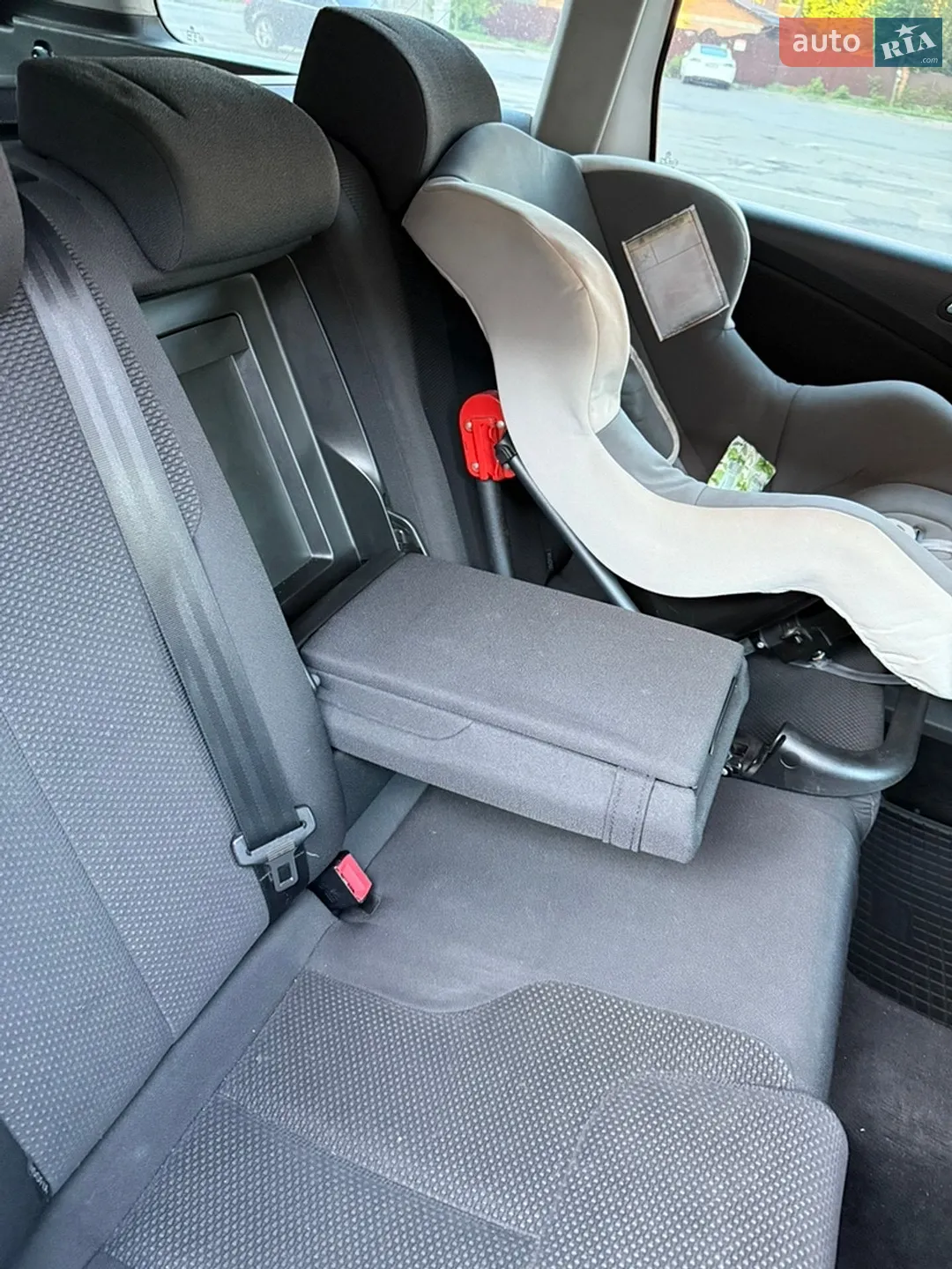 2010 Volkswagen Passat - мініатюра 25