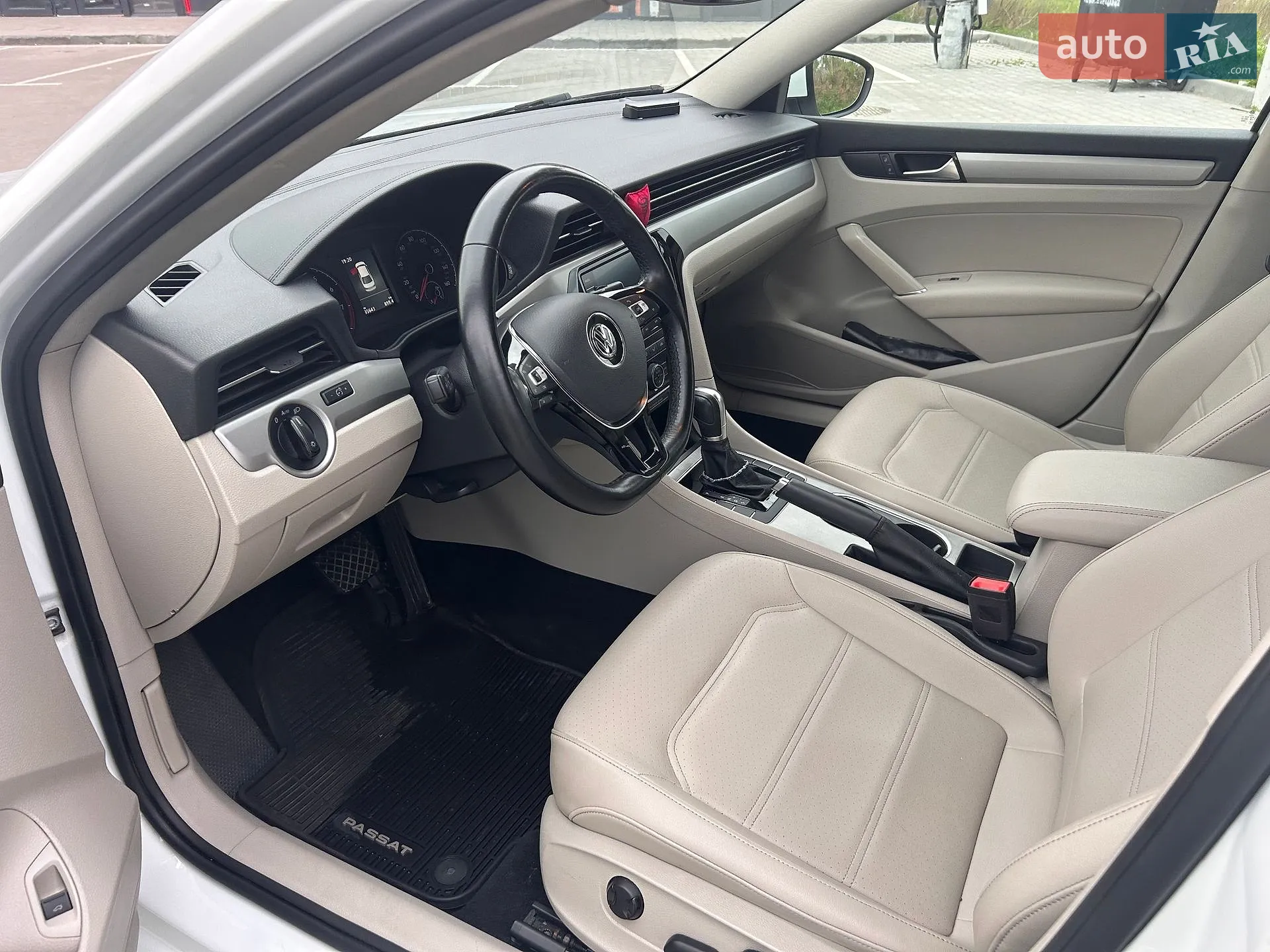 2019 Volkswagen Passat - мініатюра 8