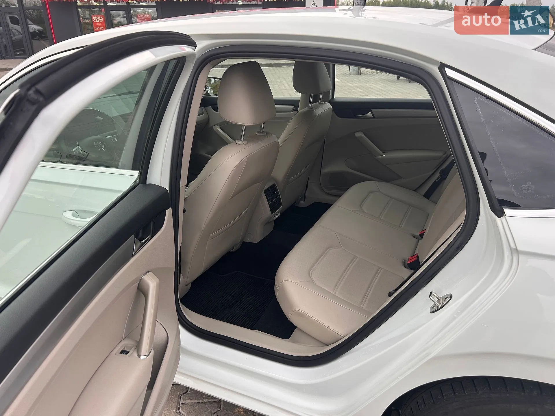 2019 Volkswagen Passat - мініатюра 12