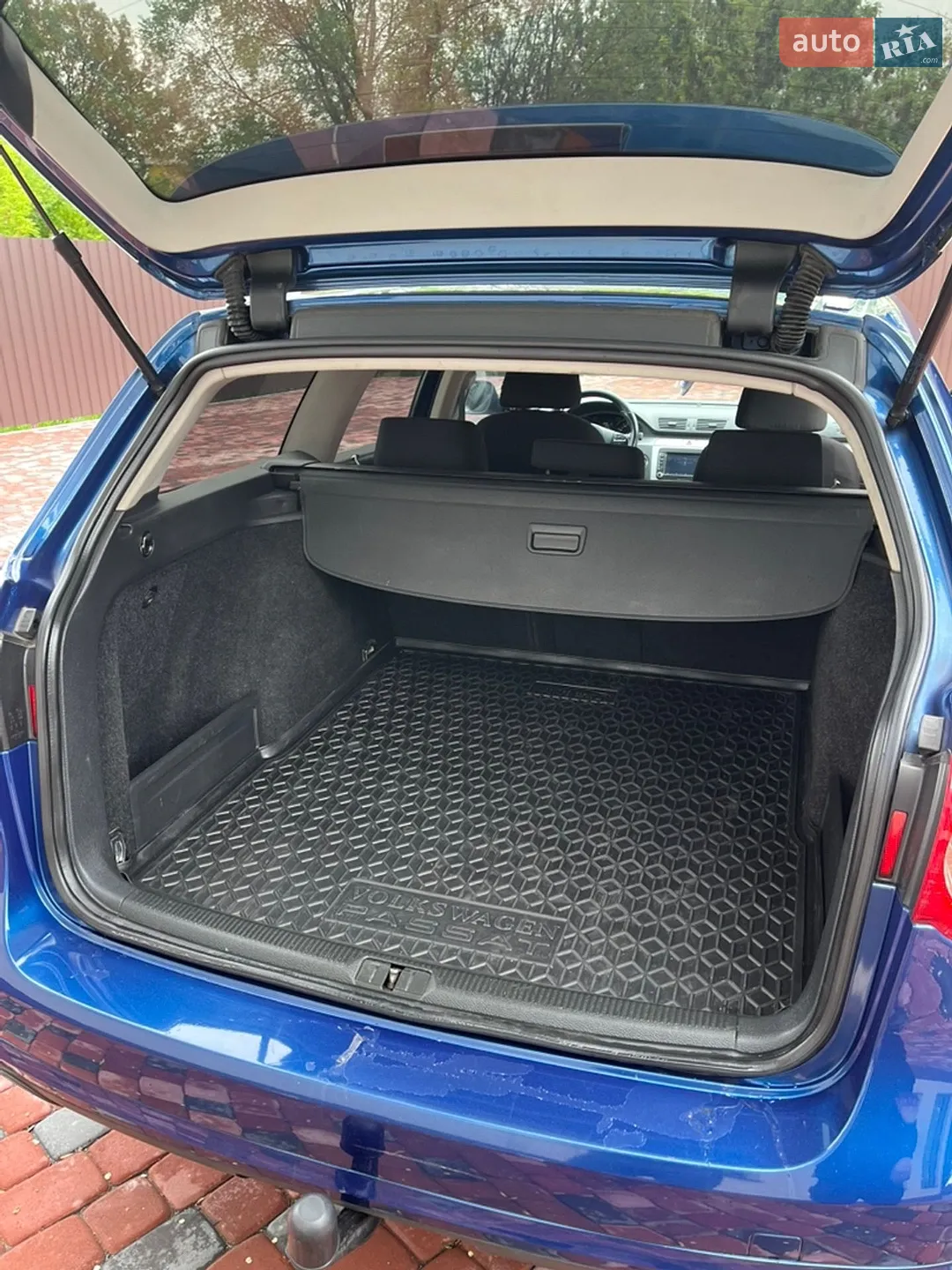2010 Volkswagen Passat - мініатюра 11