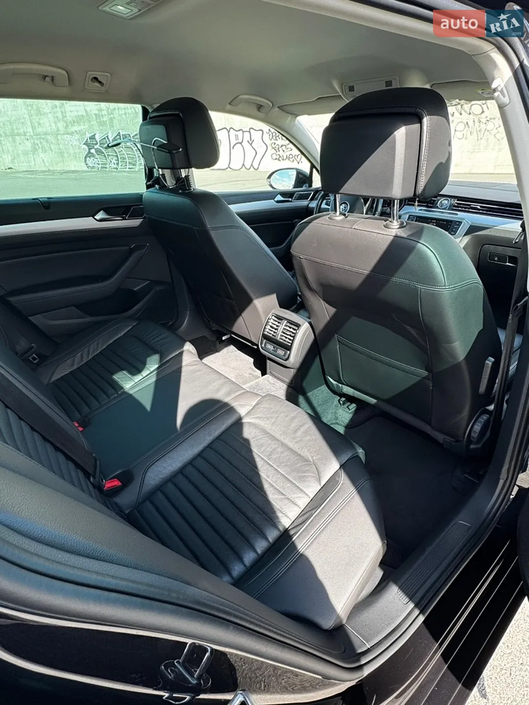 2016 Volkswagen Passat - мініатюра 15