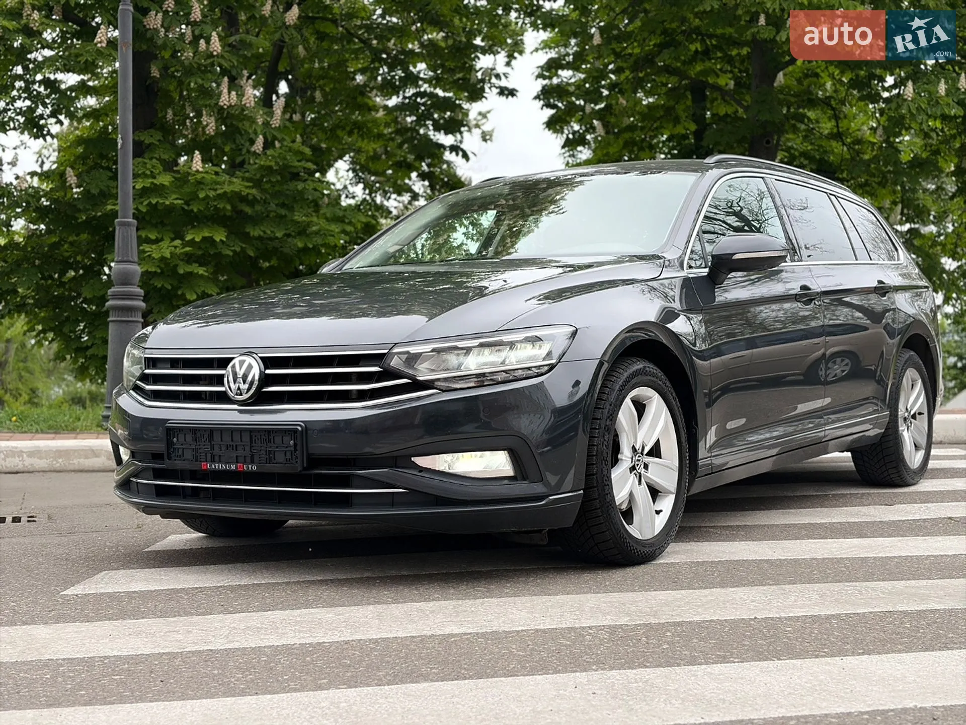 2019 Volkswagen Passat - мініатюра 14