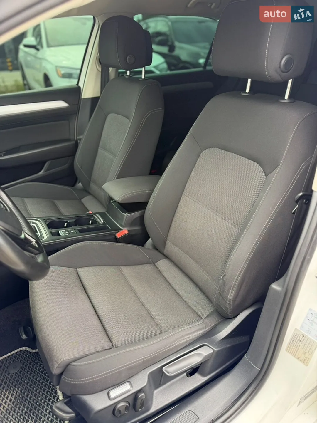 2017 Volkswagen Passat - мініатюра 16