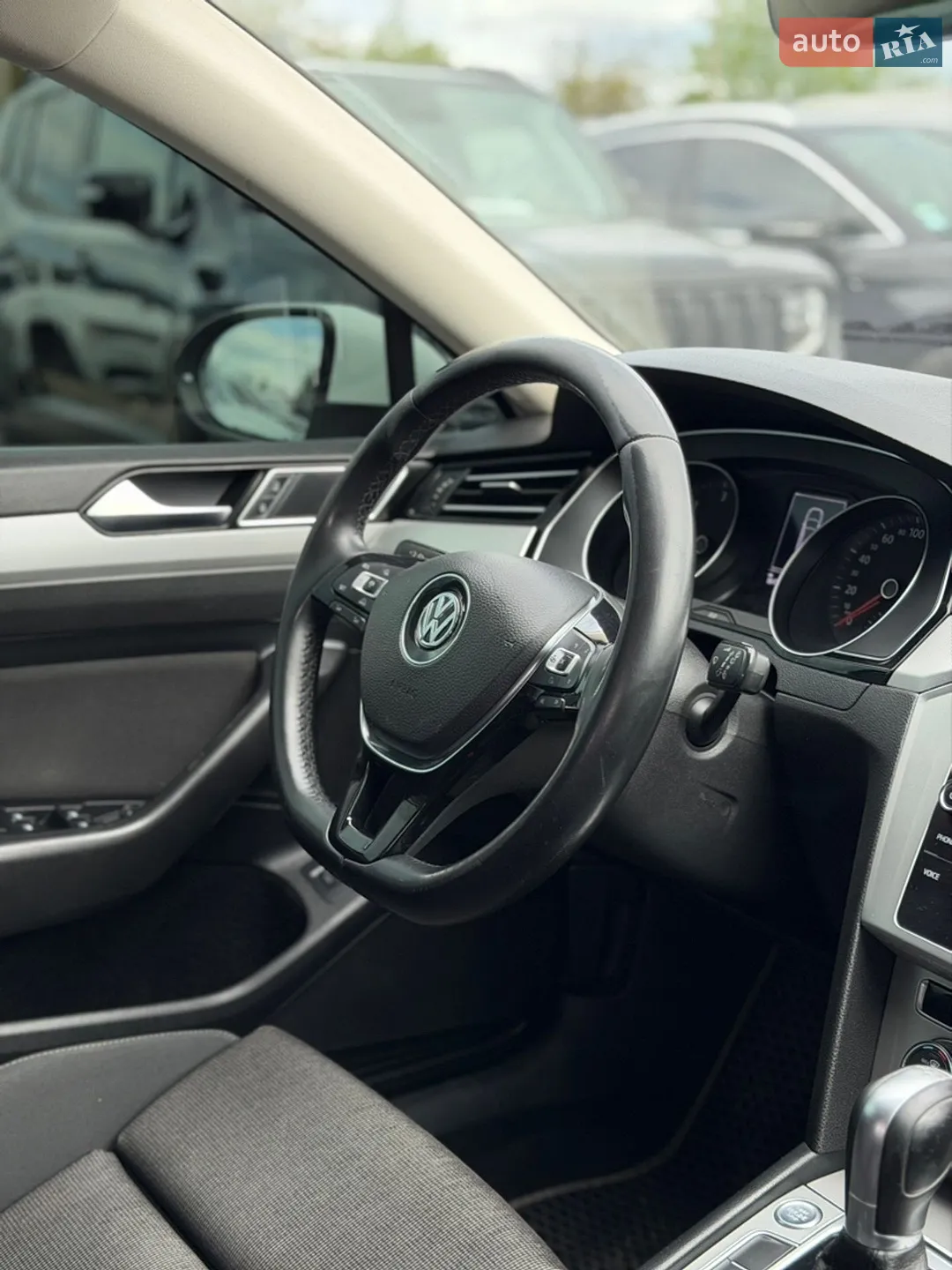 2017 Volkswagen Passat - мініатюра 29