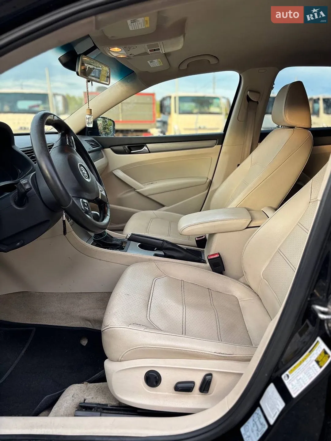 2014 Volkswagen Passat - мініатюра 13