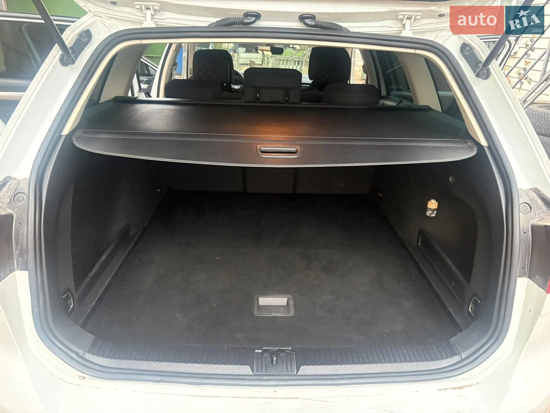 2019 Volkswagen Passat - мініатюра 25