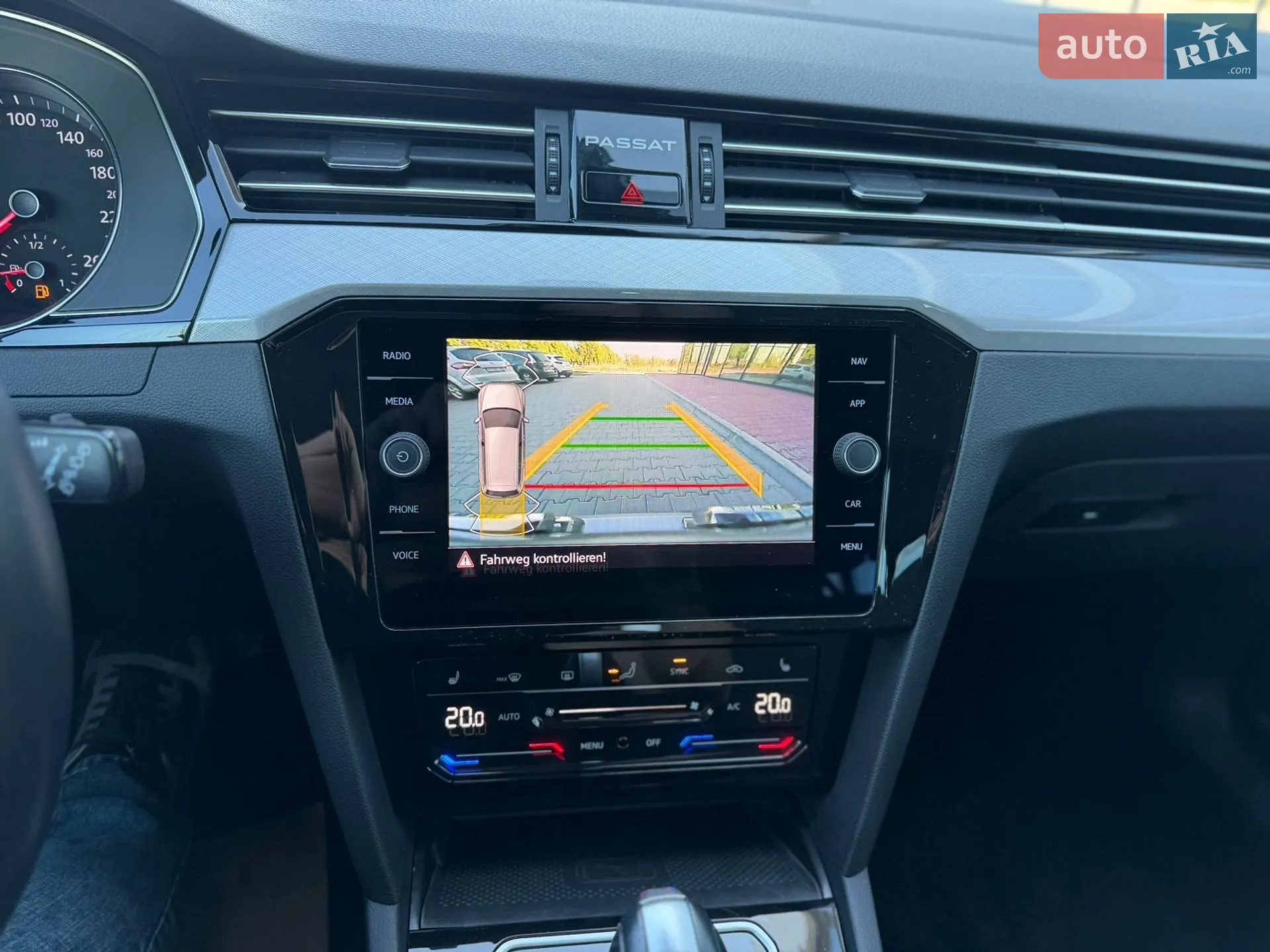 2023 Volkswagen Passat - мініатюра 24