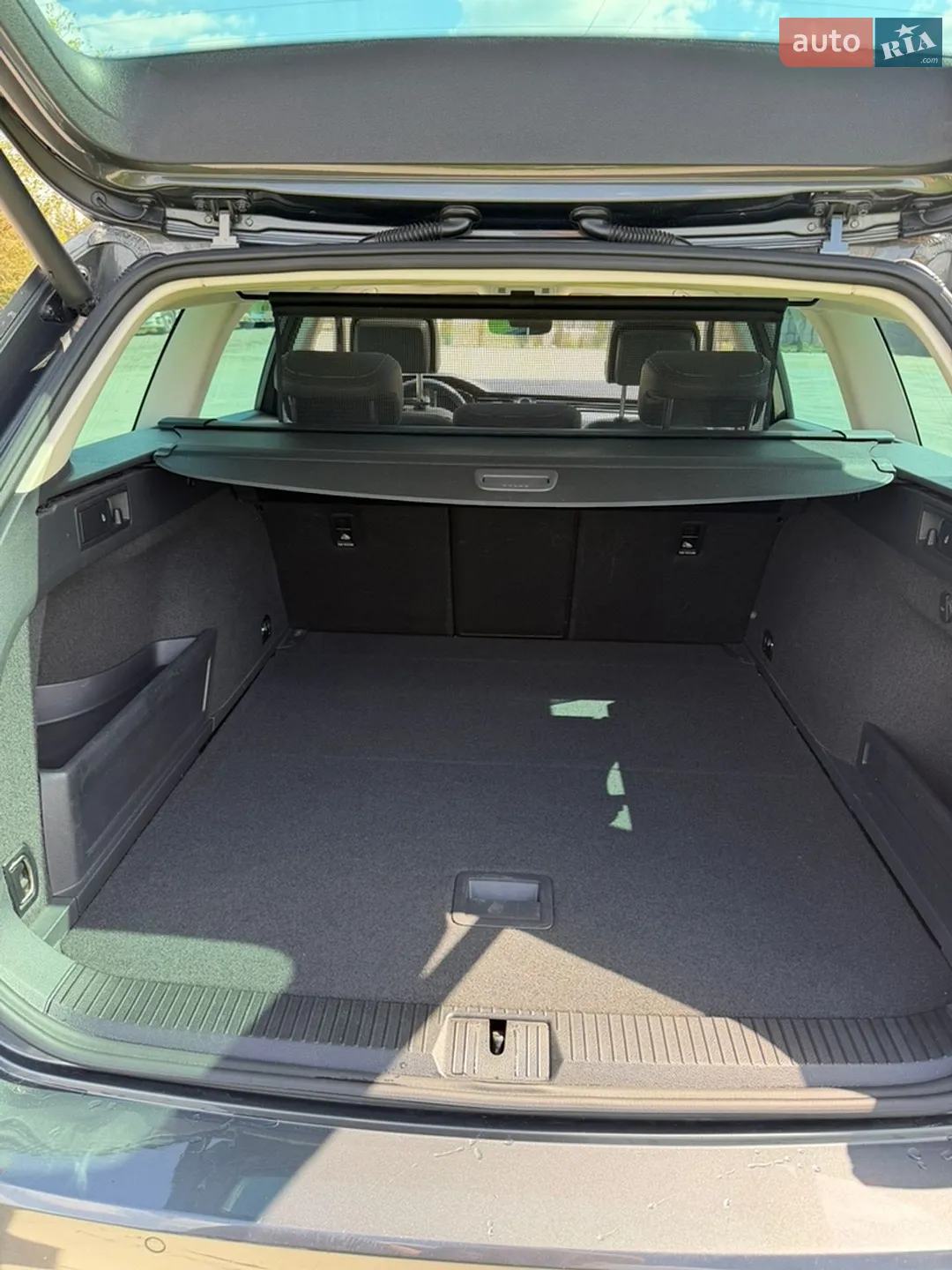 2016 Volkswagen Passat - мініатюра 4