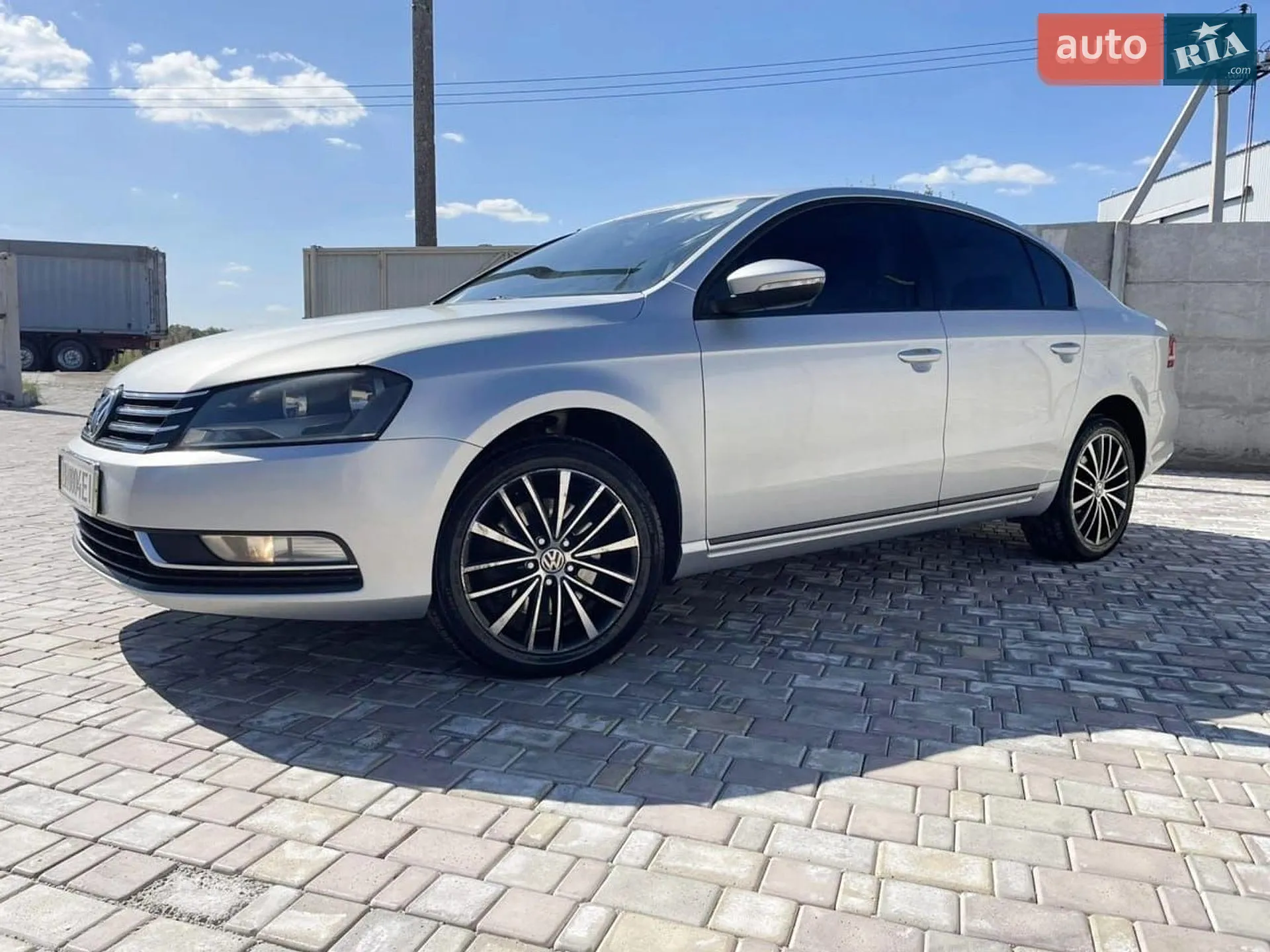 2012 Volkswagen Passat - мініатюра 2