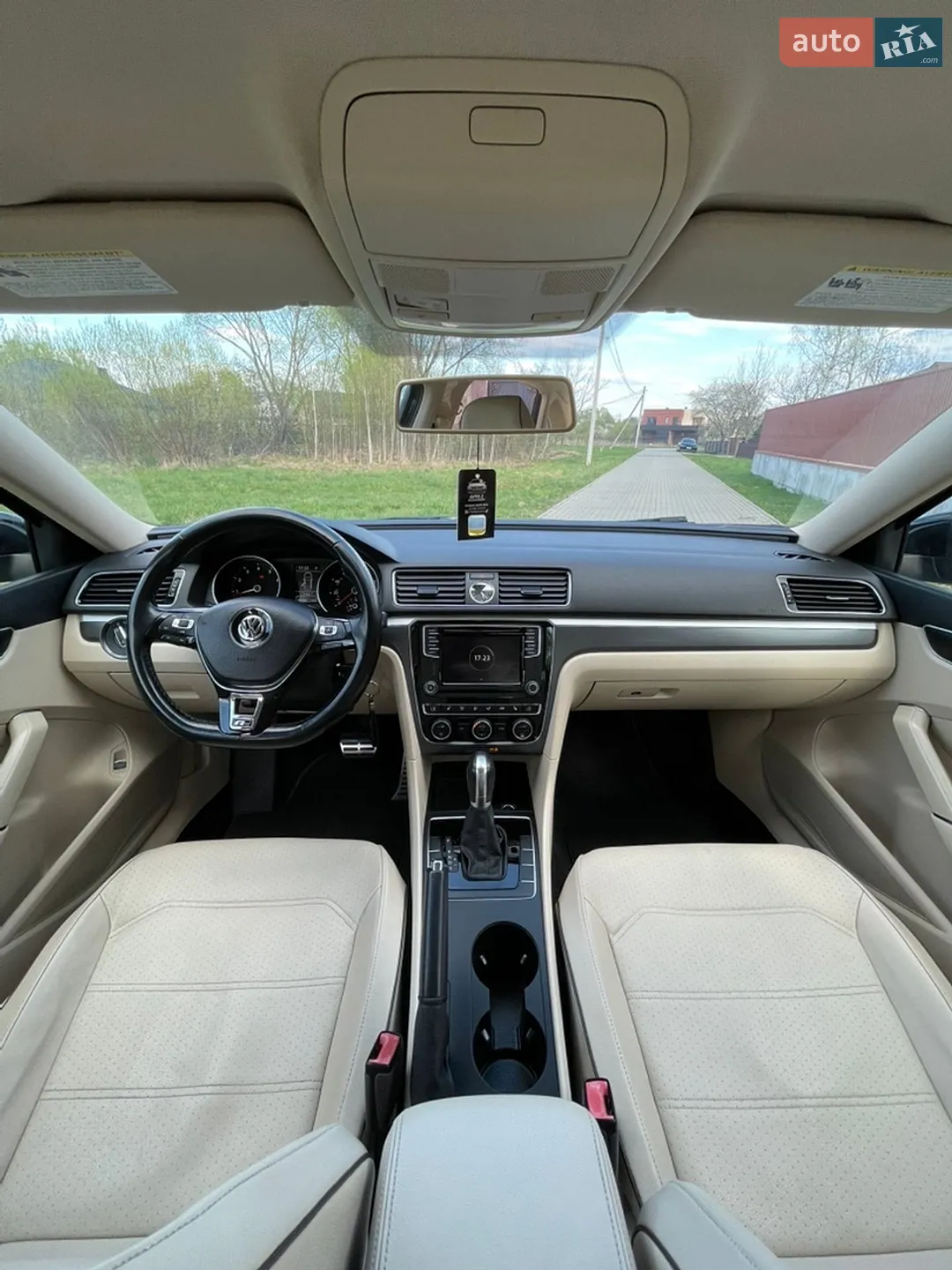 2017 Volkswagen Passat - мініатюра 40