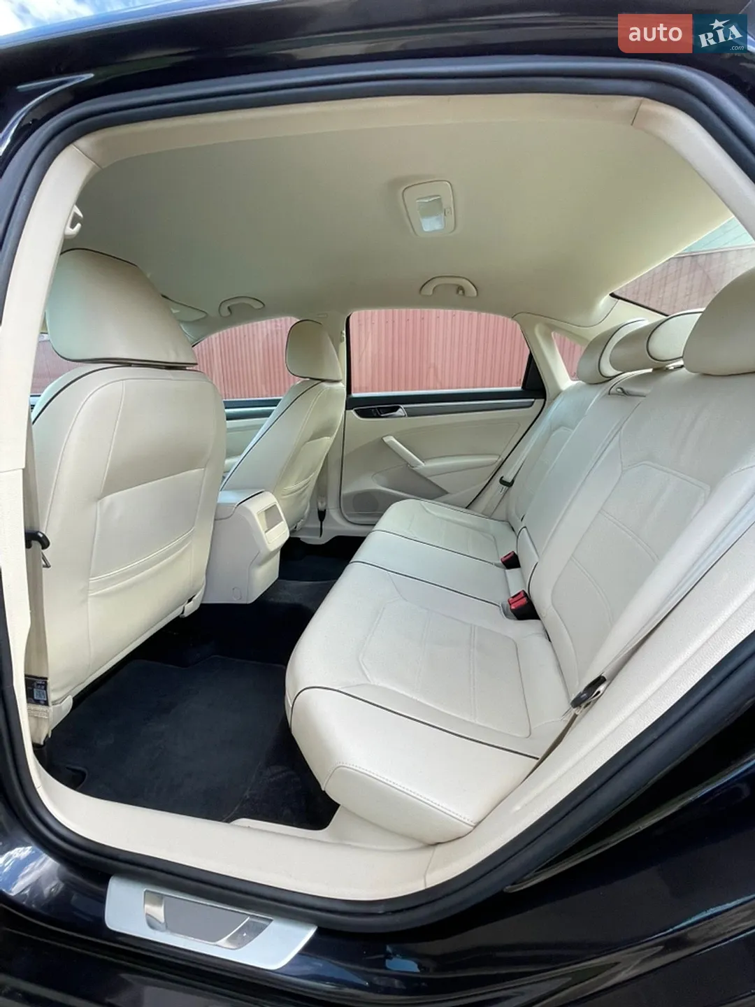 2017 Volkswagen Passat - мініатюра 44