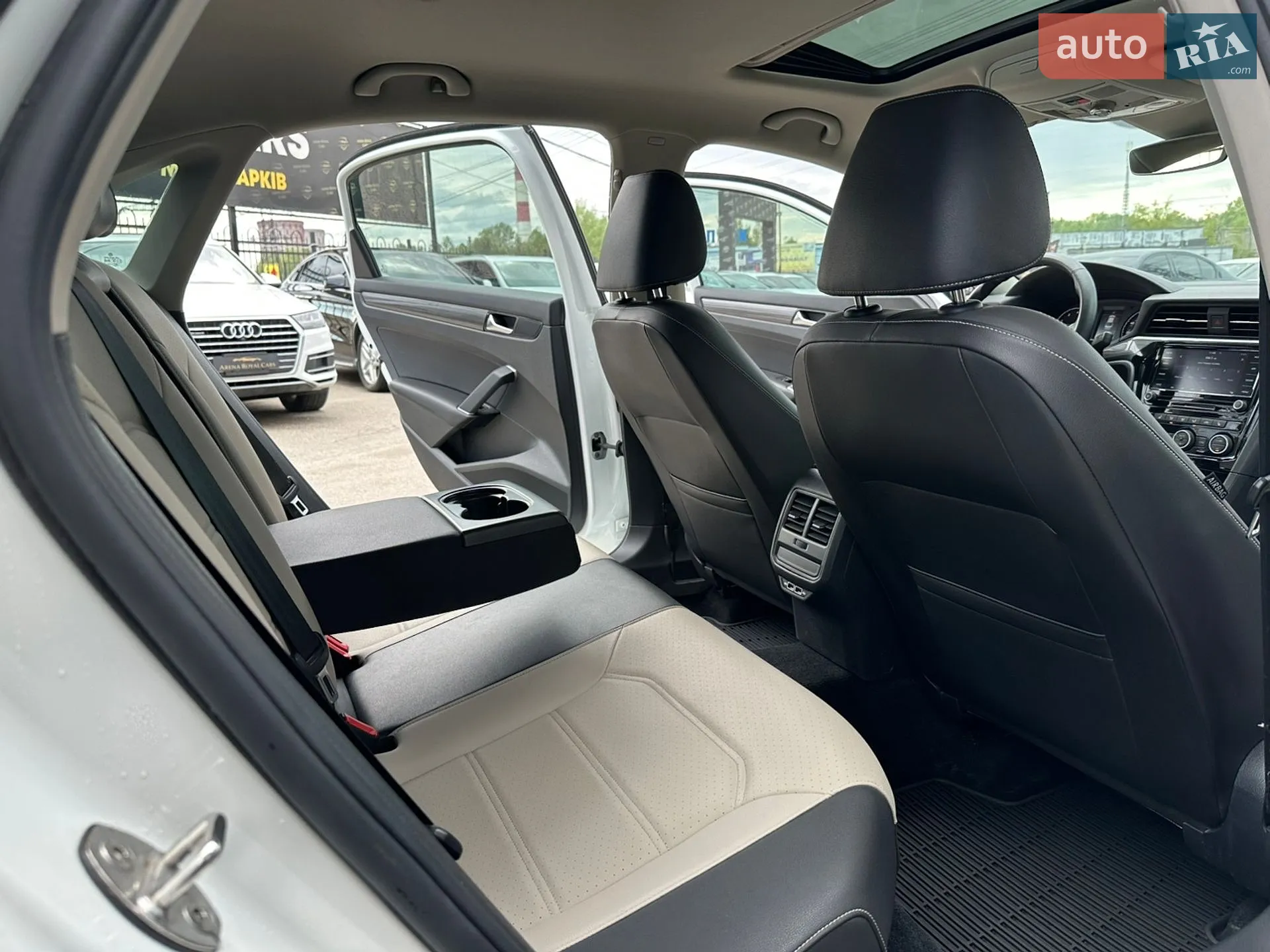 2019 Volkswagen Passat - мініатюра 18