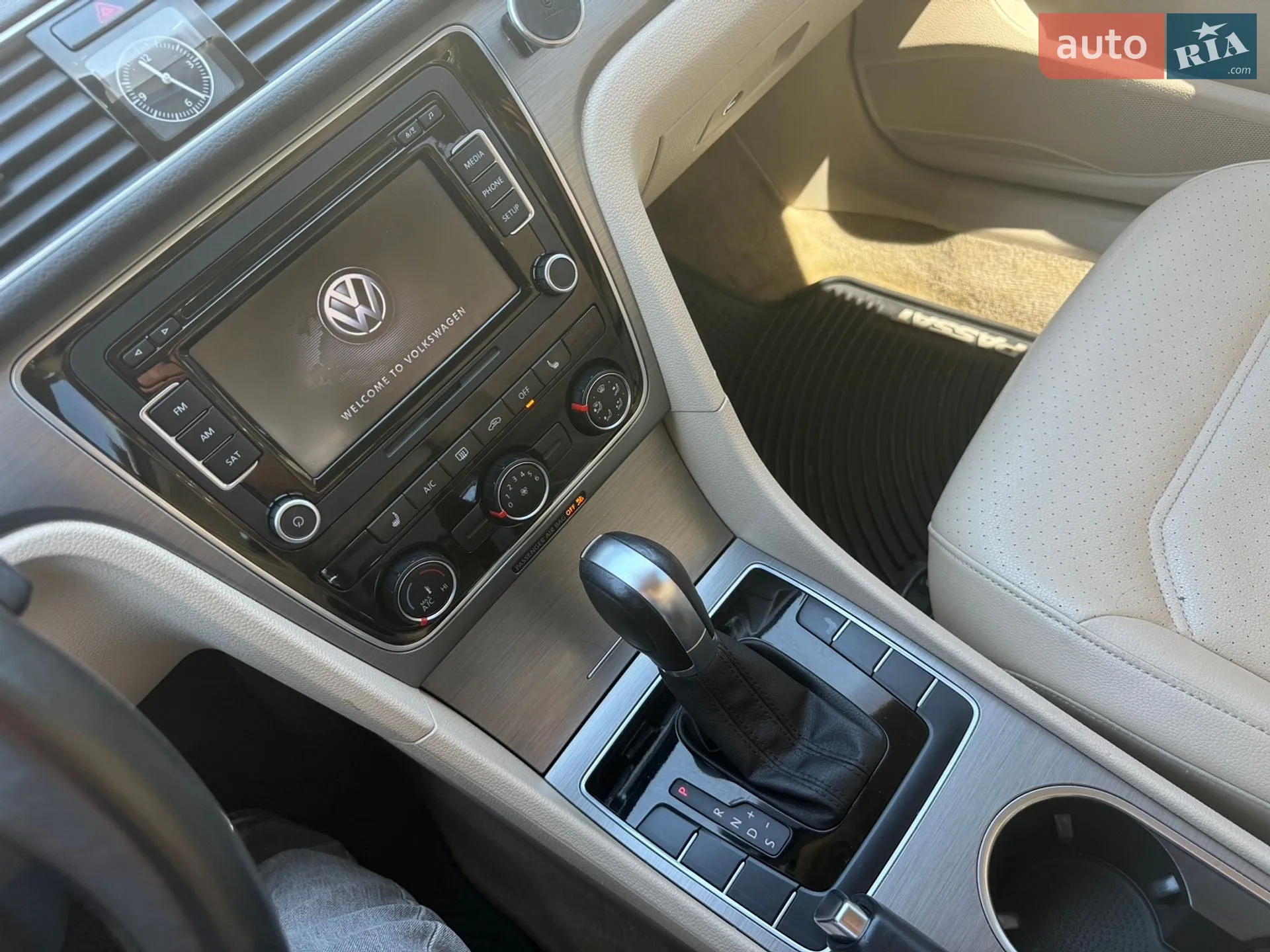 2015 Volkswagen Passat - мініатюра 16