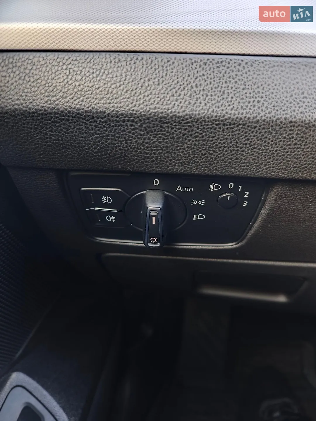 2016 Volkswagen Passat - мініатюра 40