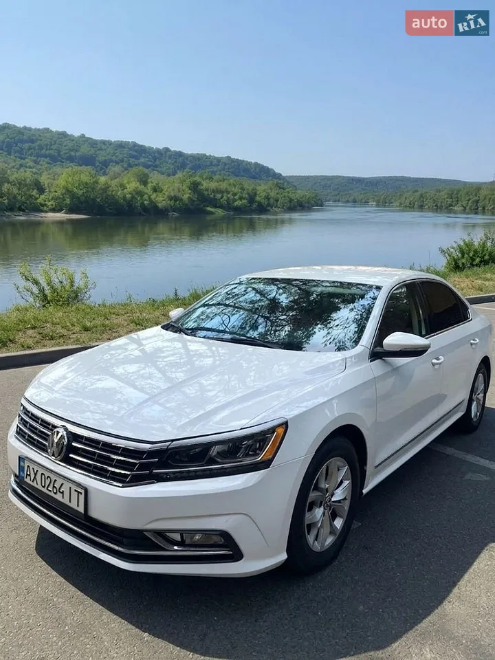 2017 Volkswagen Passat - мініатюра 19