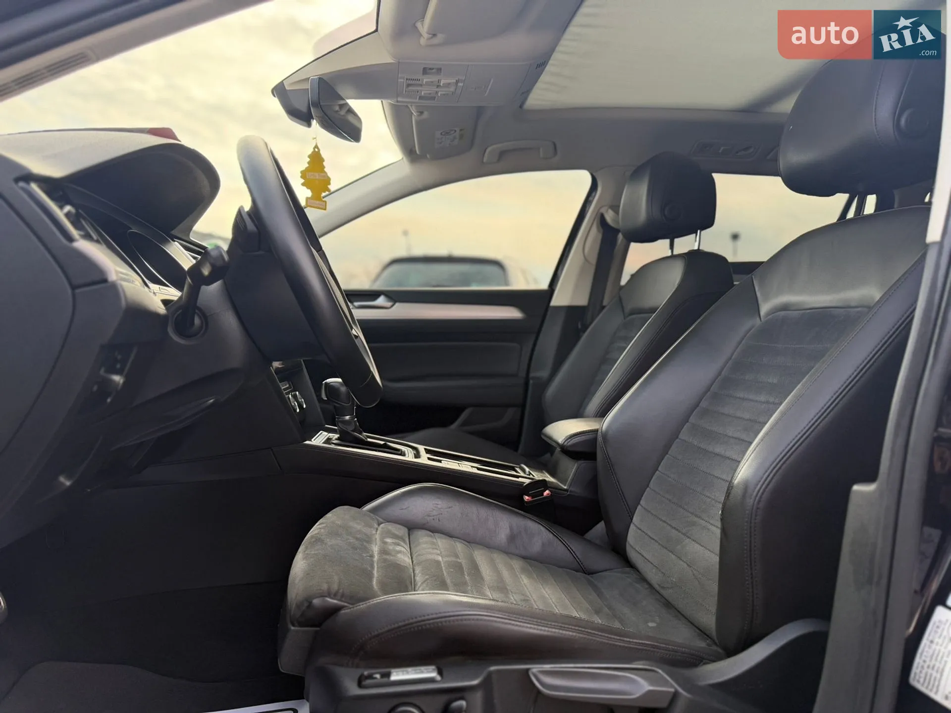 2017 Volkswagen Passat - мініатюра 38