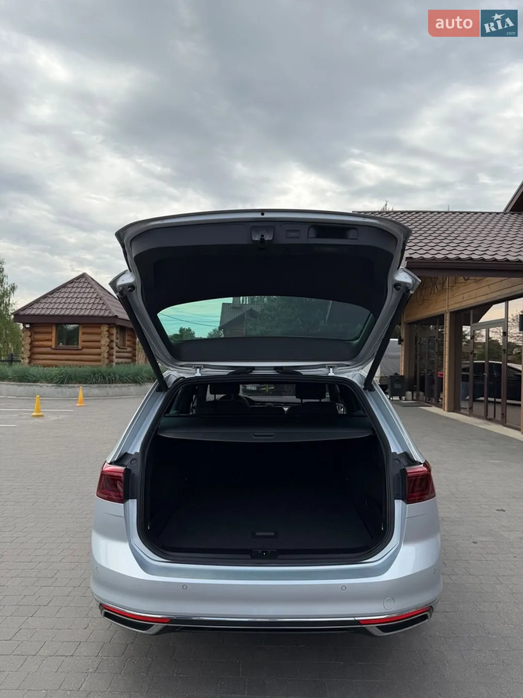 2022 Volkswagen Passat - мініатюра 10