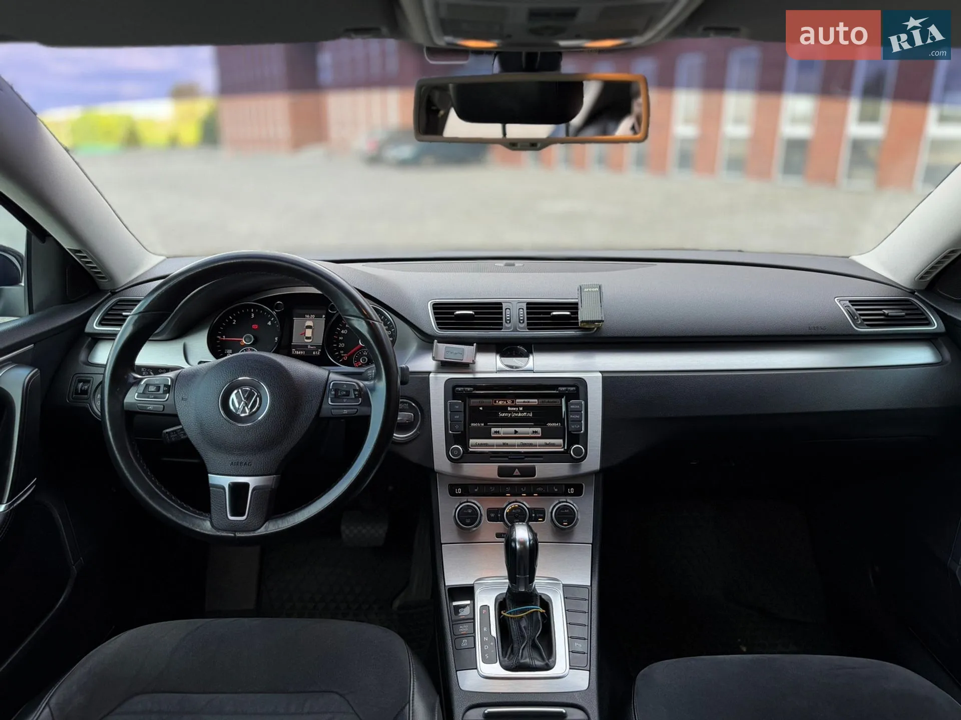 2012 Volkswagen Passat - мініатюра 8
