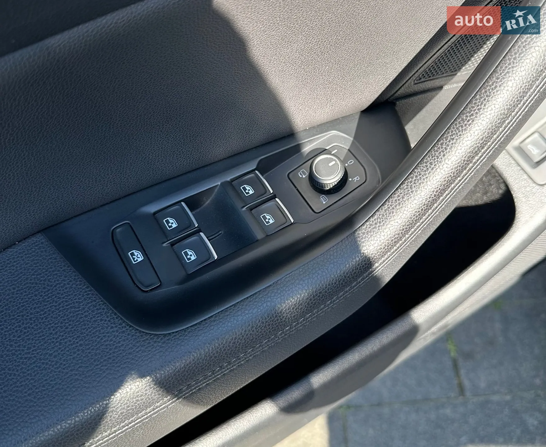 2015 Volkswagen Passat - мініатюра 25