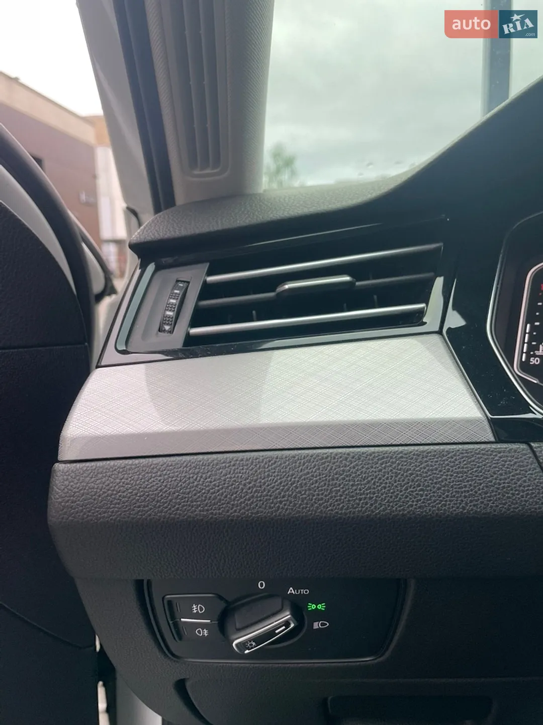 2020 Volkswagen Passat - мініатюра 24