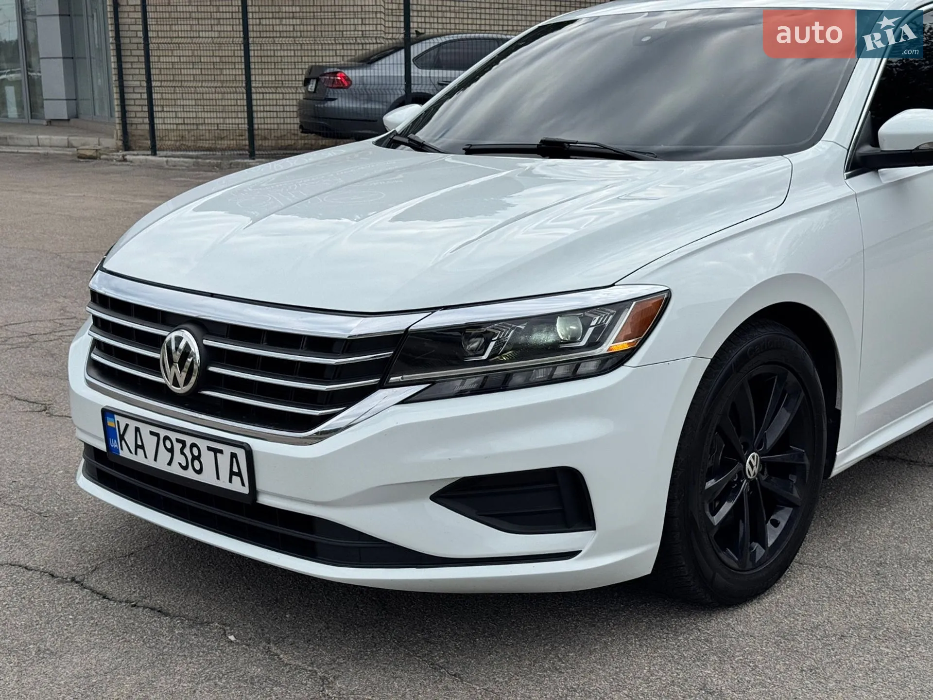 2019 Volkswagen Passat - мініатюра 2