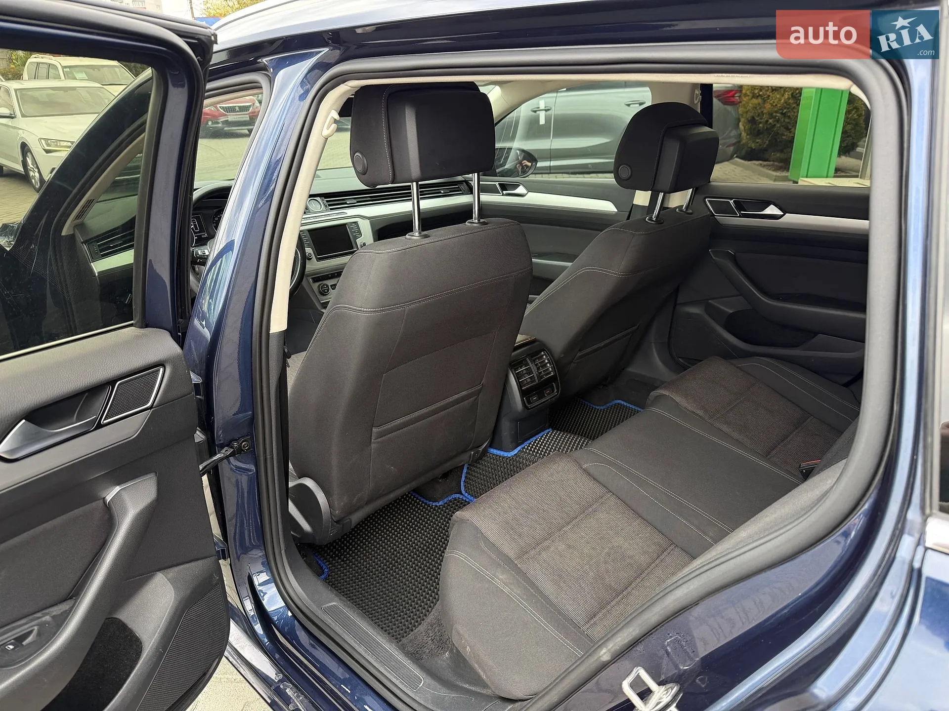 2015 Volkswagen Passat - мініатюра 16
