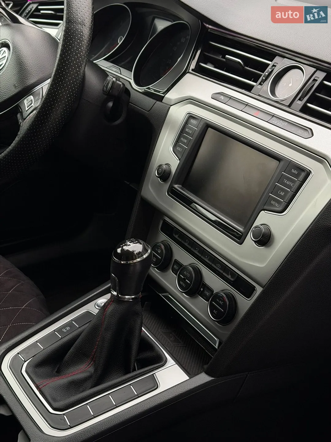 2015 Volkswagen Passat - мініатюра 4