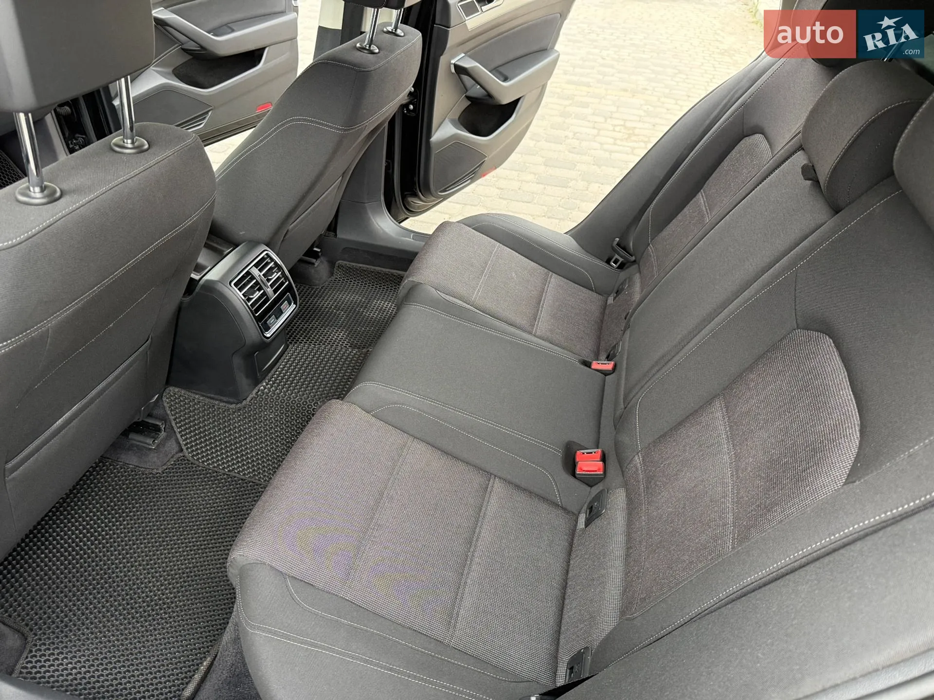 2017 Volkswagen Passat - мініатюра 33