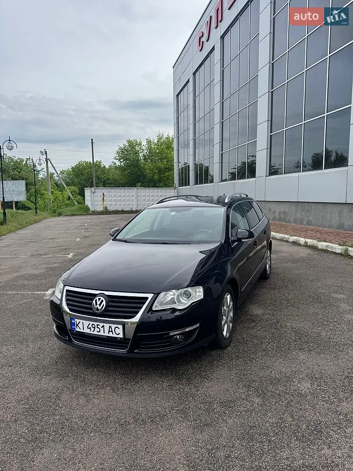 2010 Volkswagen Passat - мініатюра 9