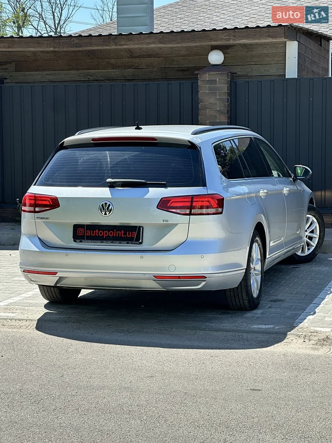 2015 Volkswagen Passat - мініатюра 9