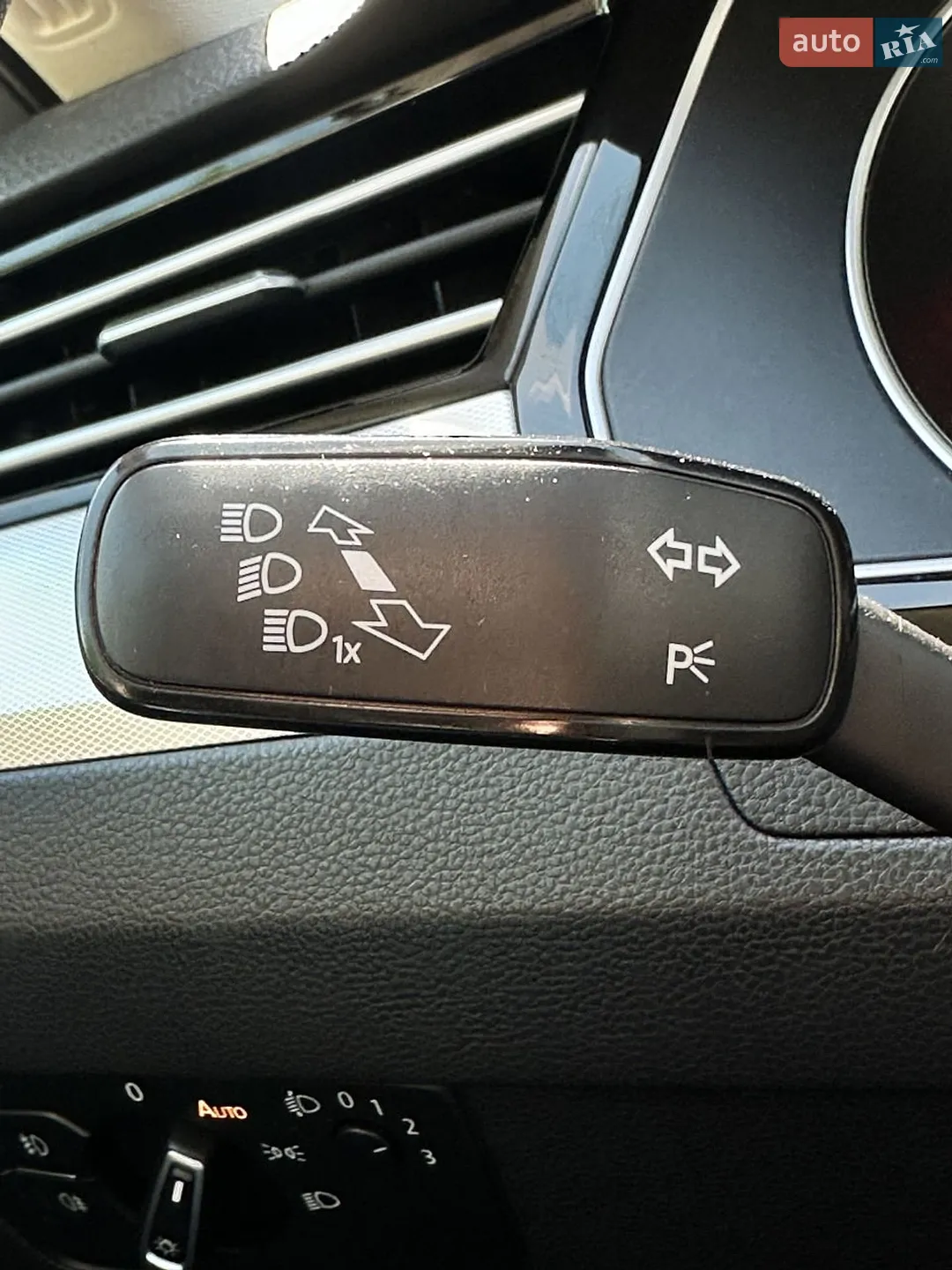 2015 Volkswagen Passat - мініатюра 36