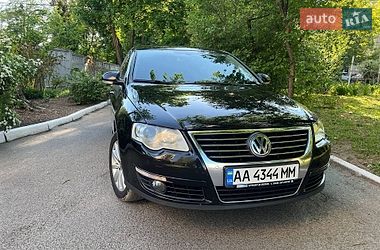 Седан Volkswagen Passat 2007 в Києві