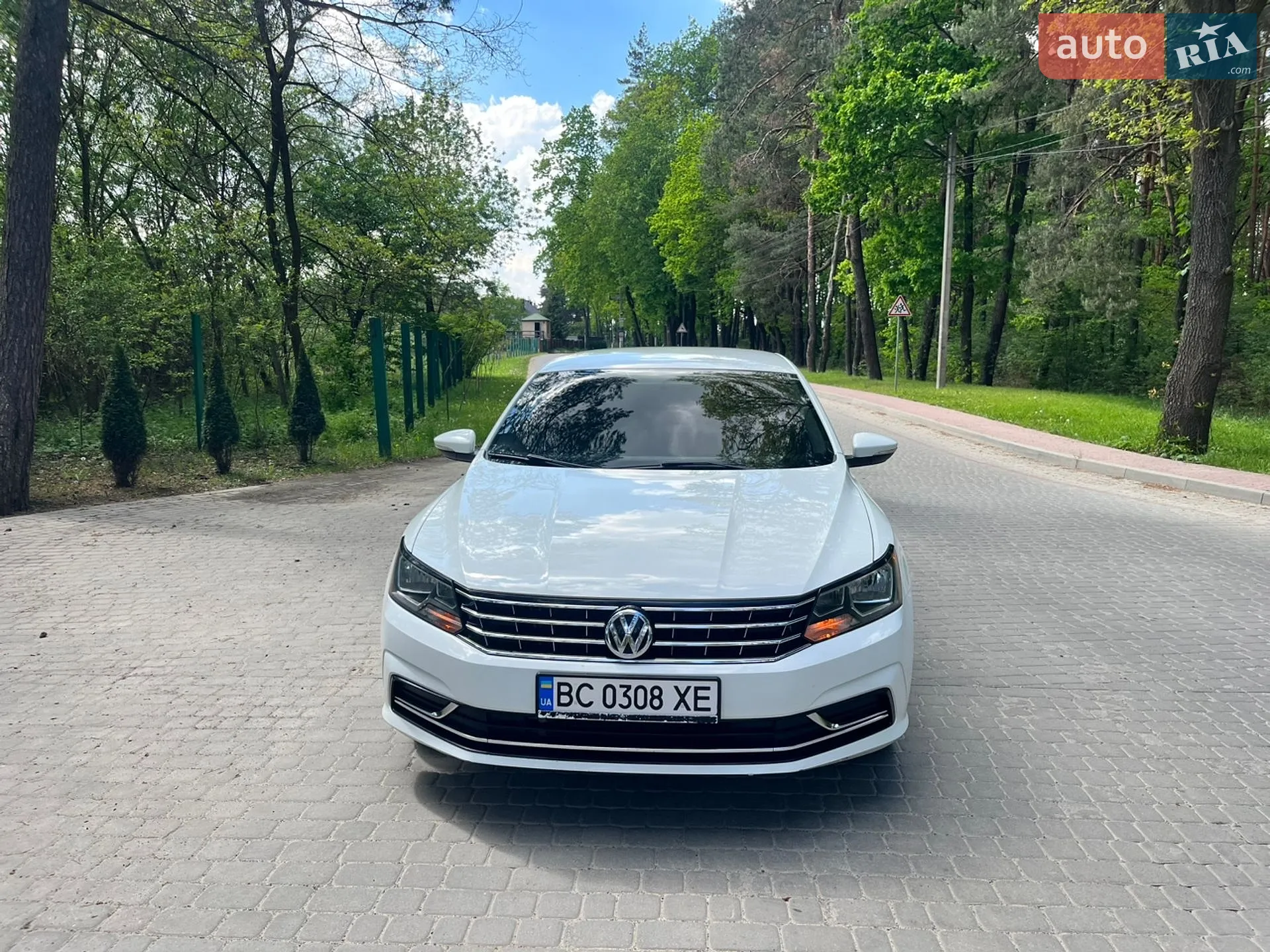 2015 Volkswagen Passat - мініатюра 2