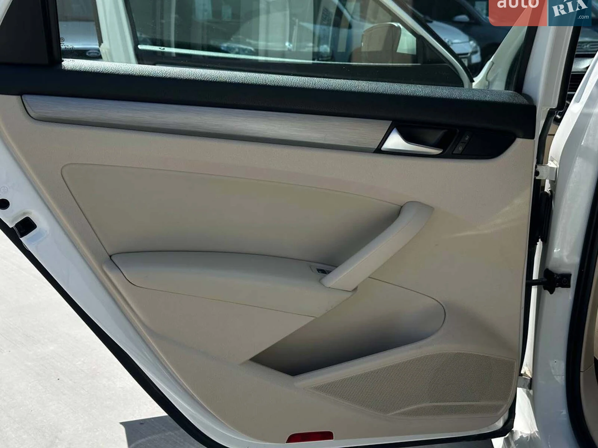 2013 Volkswagen Passat - мініатюра 15