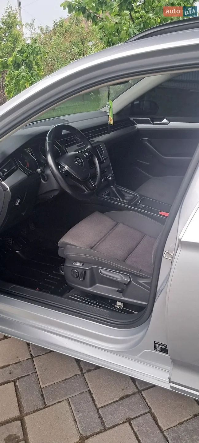2015 Volkswagen Passat - мініатюра 13