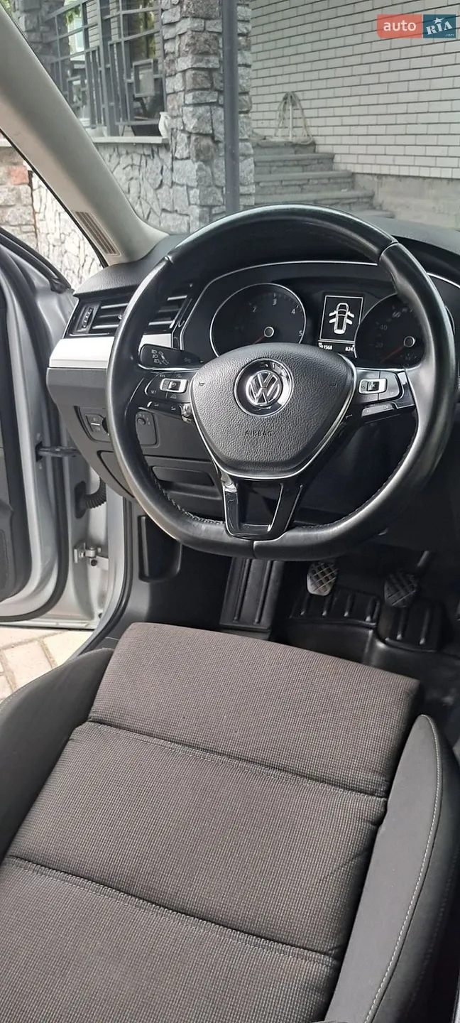 2015 Volkswagen Passat - мініатюра 17