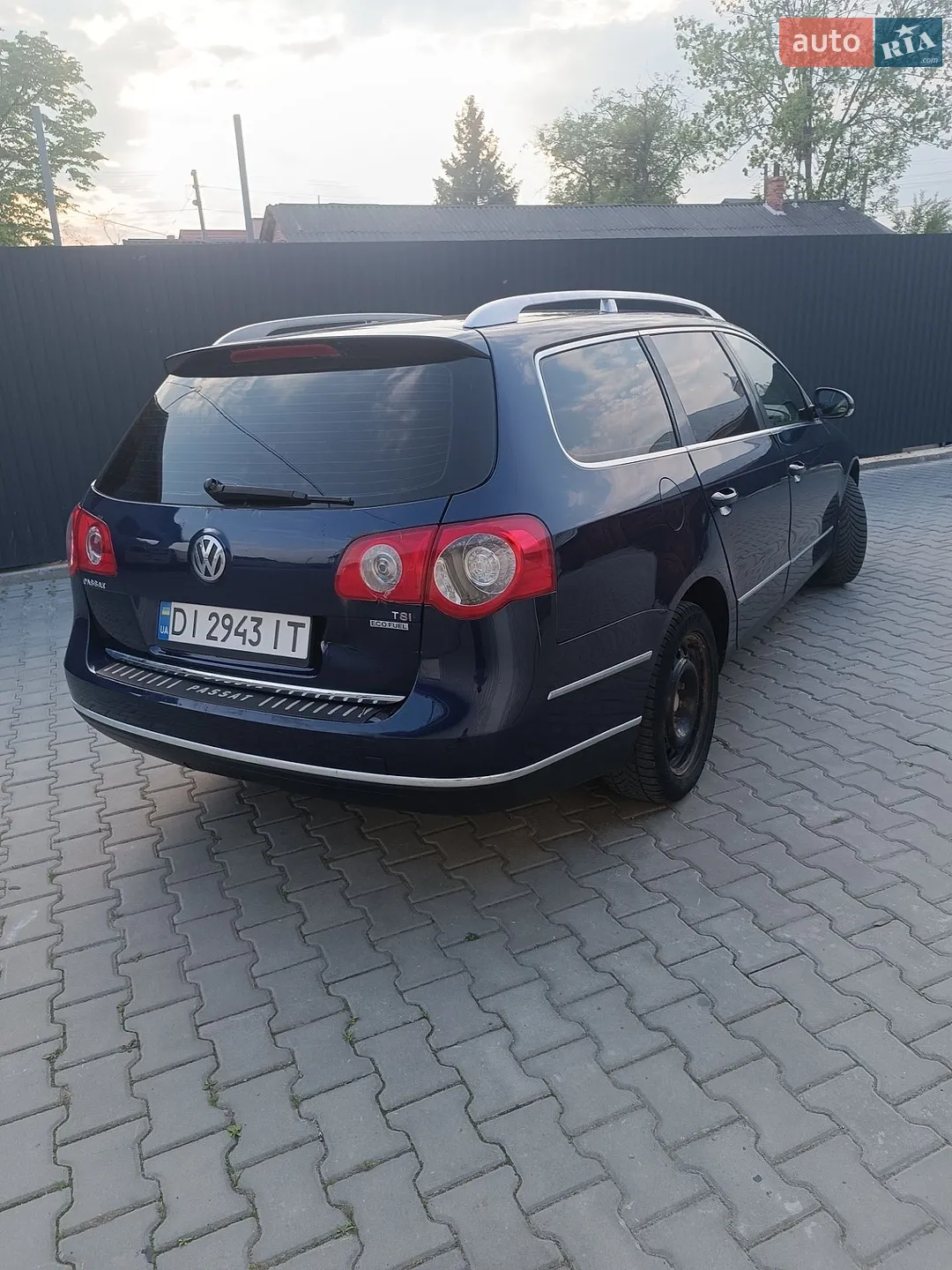 2010 Volkswagen Passat - мініатюра 10