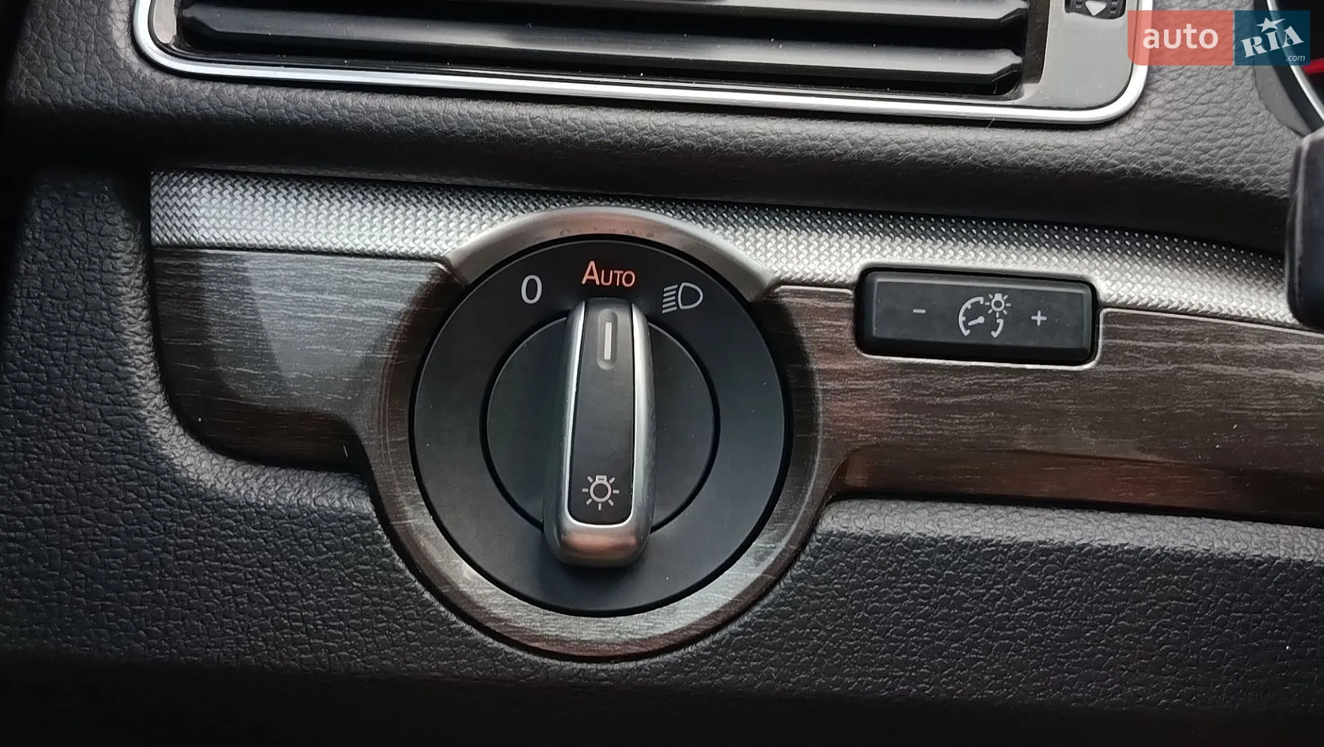 2016 Volkswagen Passat - мініатюра 25